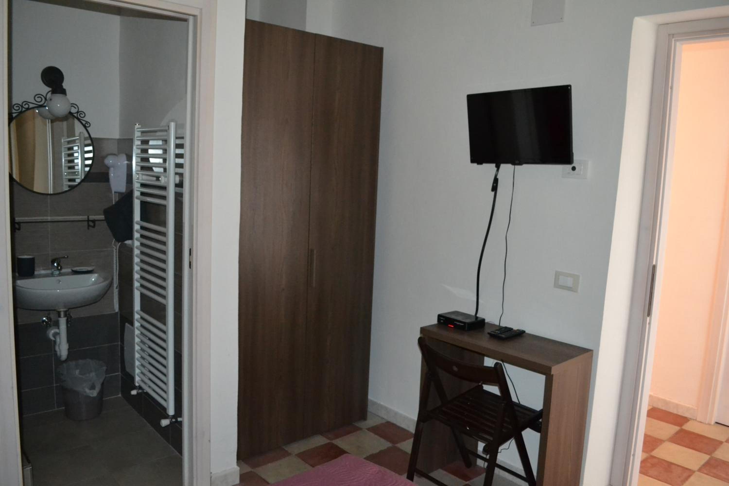 Single Room photo 1