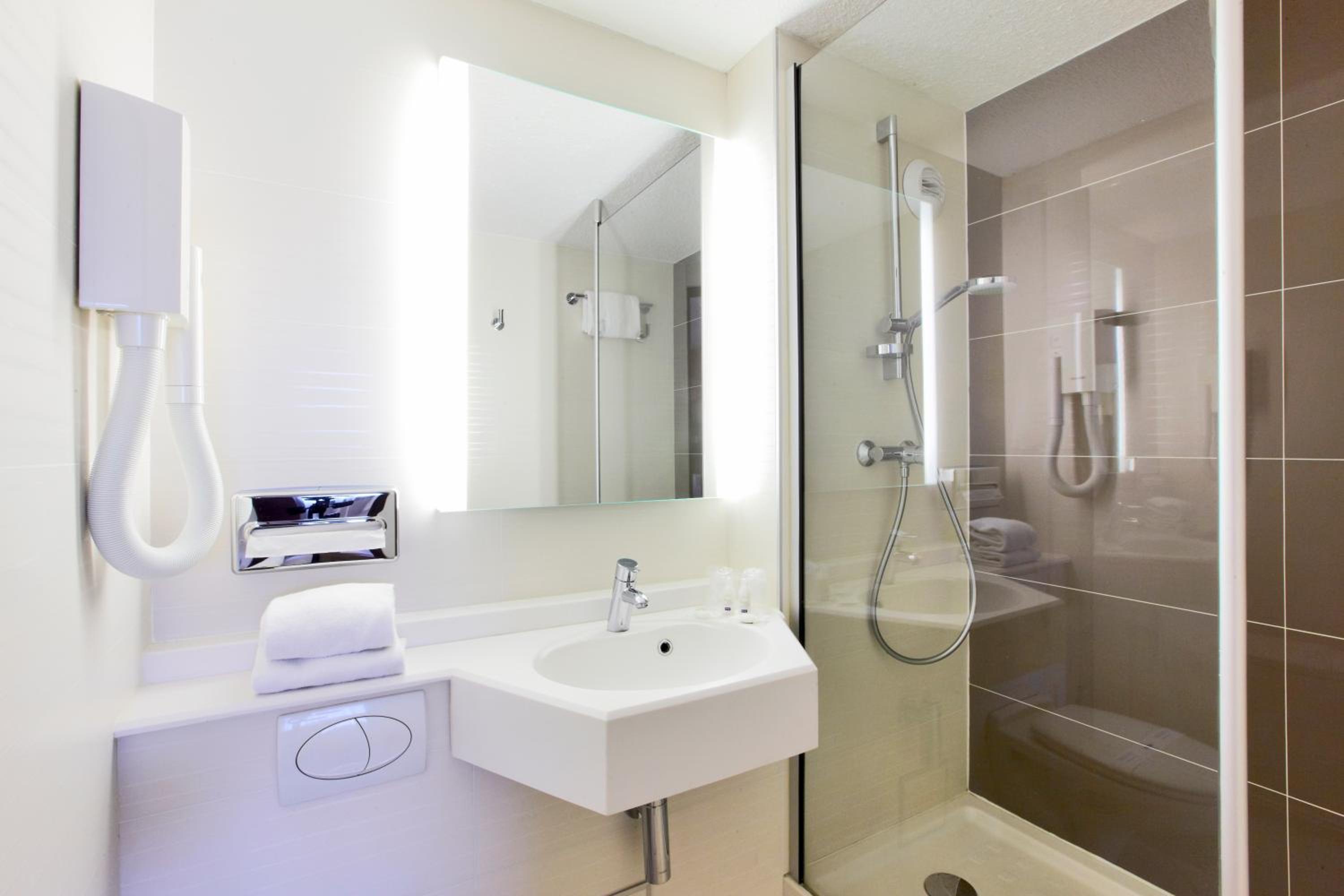 Double Room - Photo 5