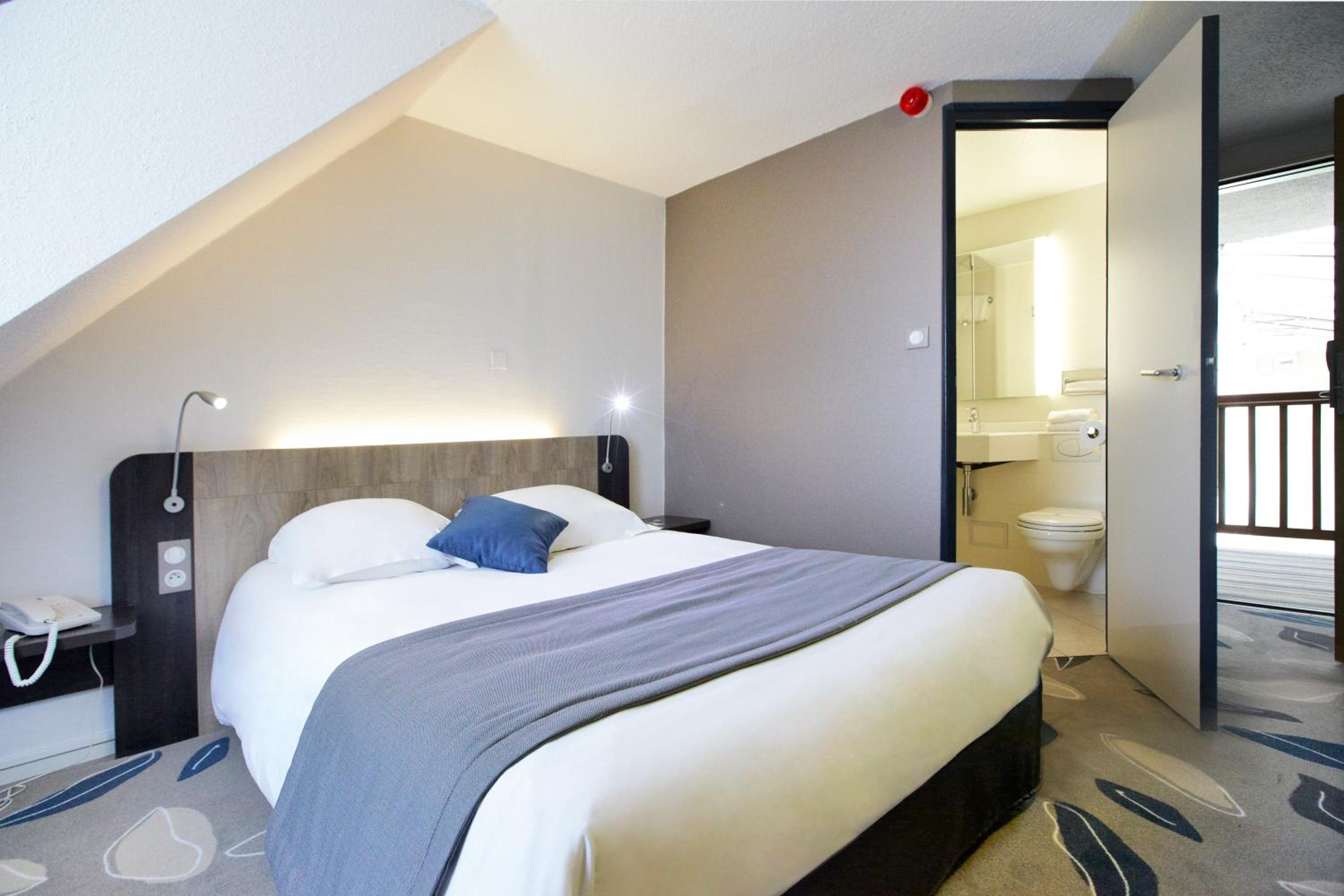 Double Room - Photo 3