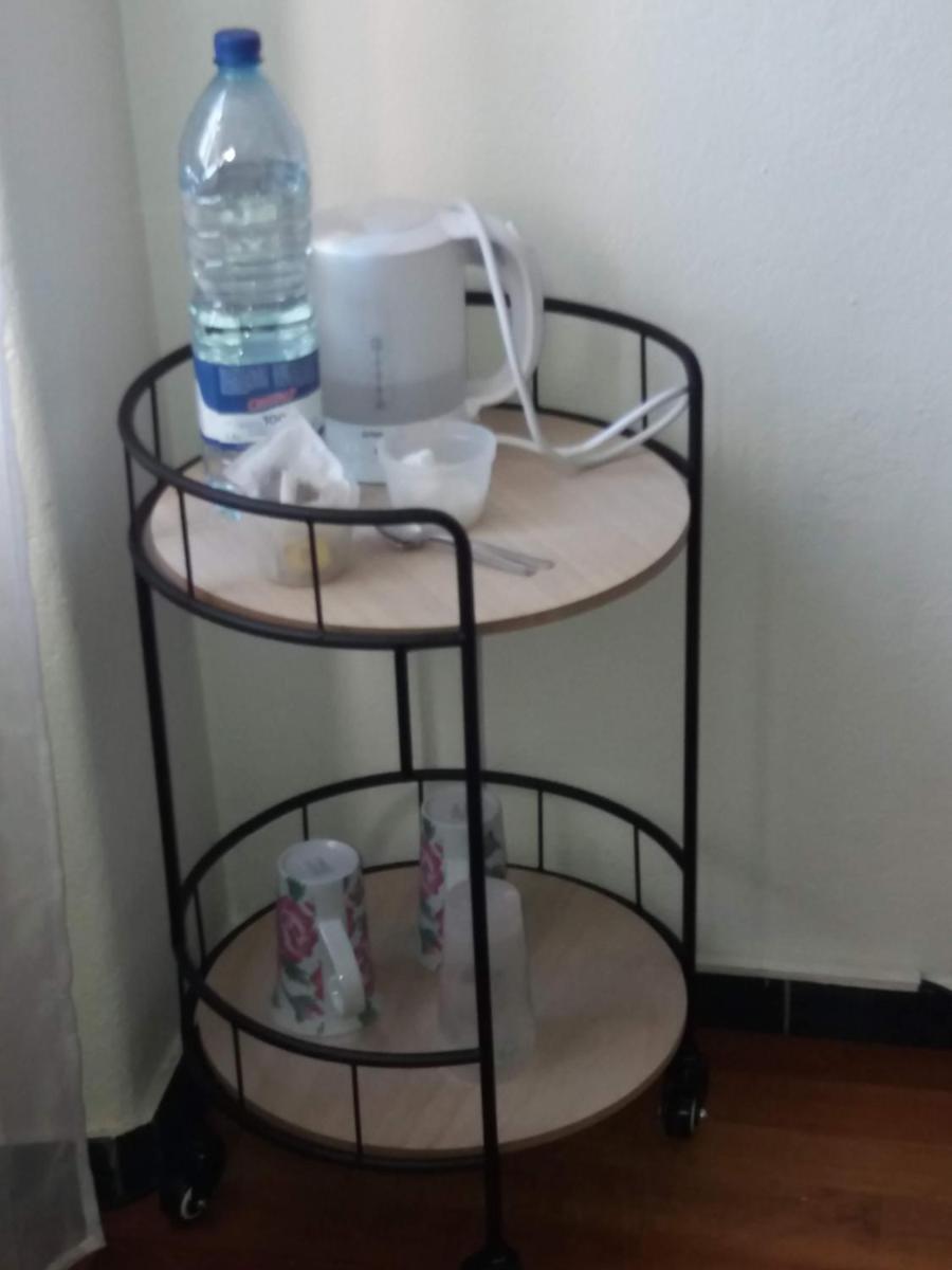 Small Double Room with Shared Bathroom photo 2