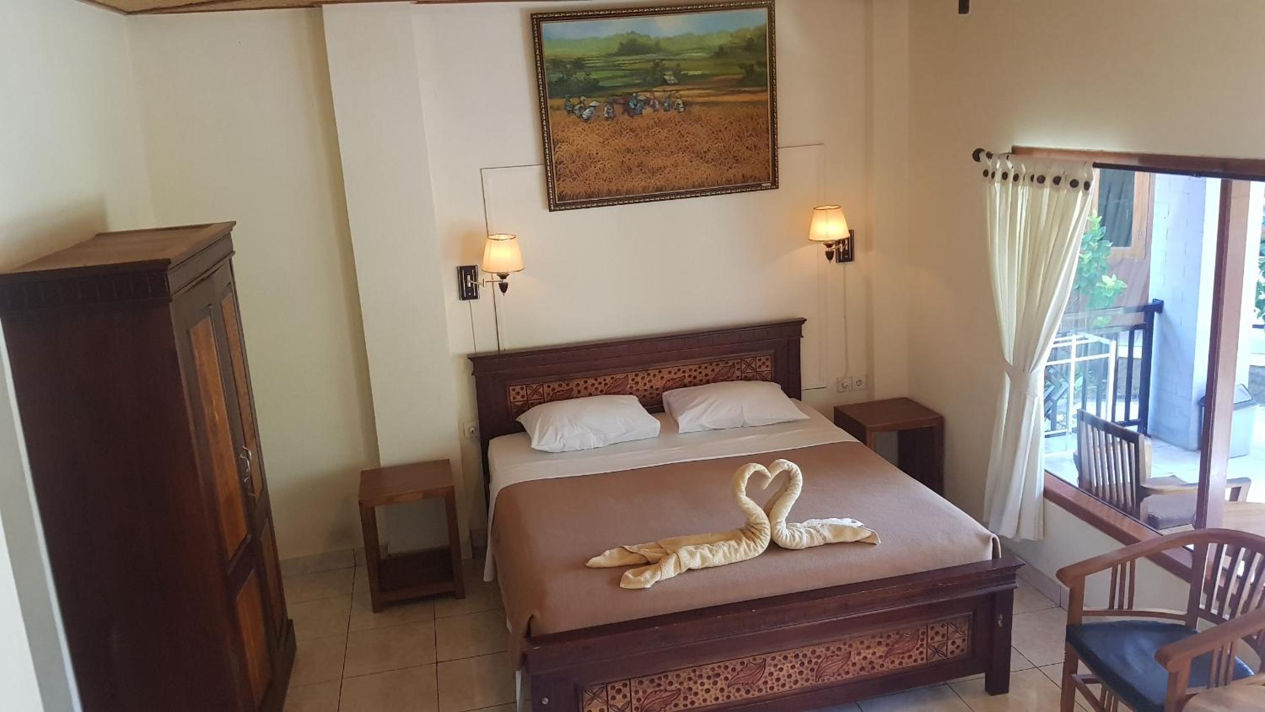 Deluxe Double Room - Photo 8