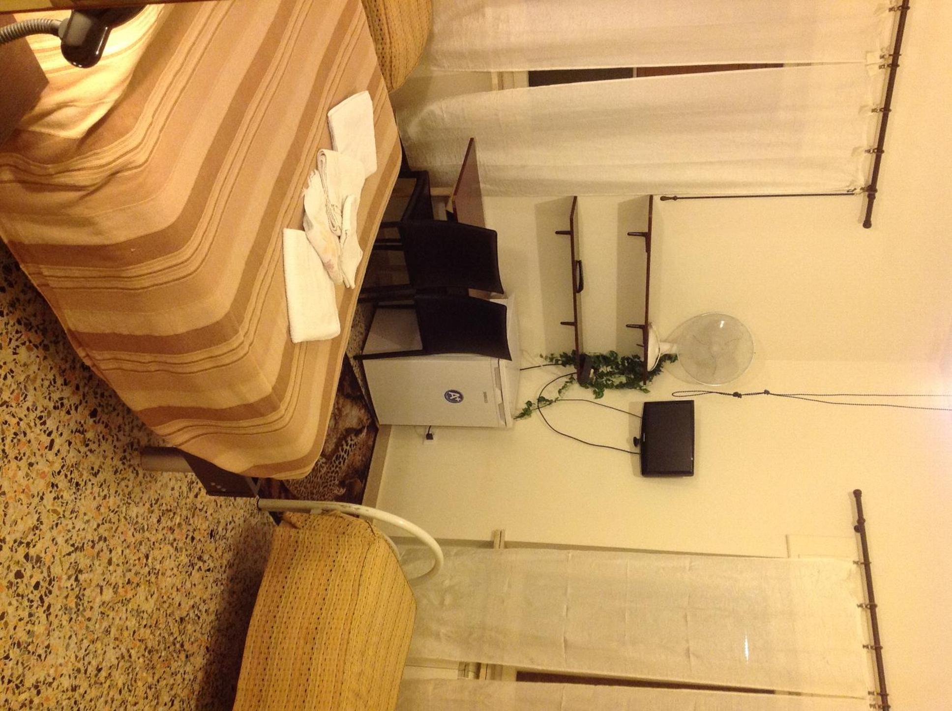Triple Room with Private External Bathroom - Photo 1
