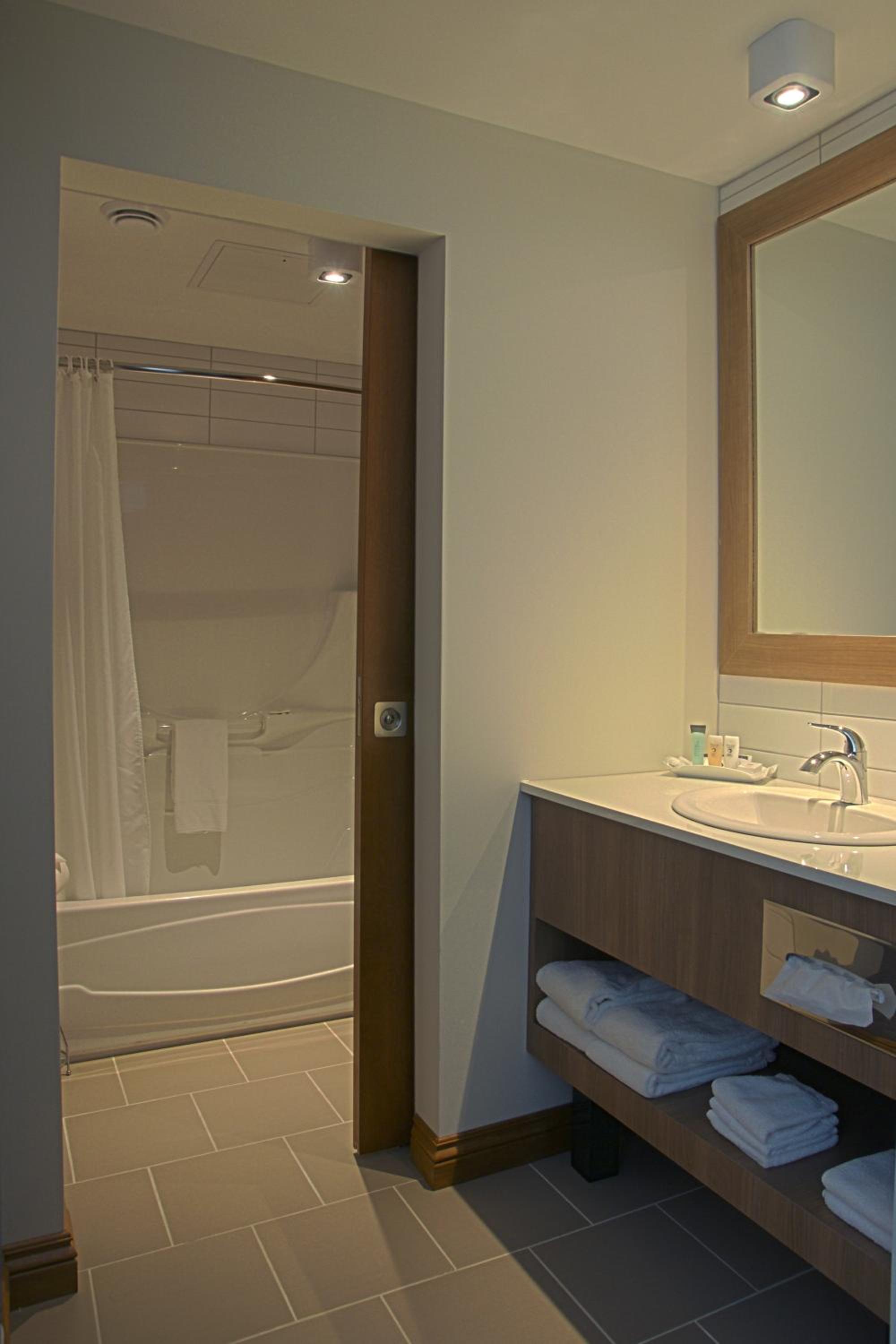 Comfort Double Room with Two Double Beds - Photo 3