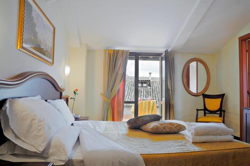 Superior Double Room - Photo 7