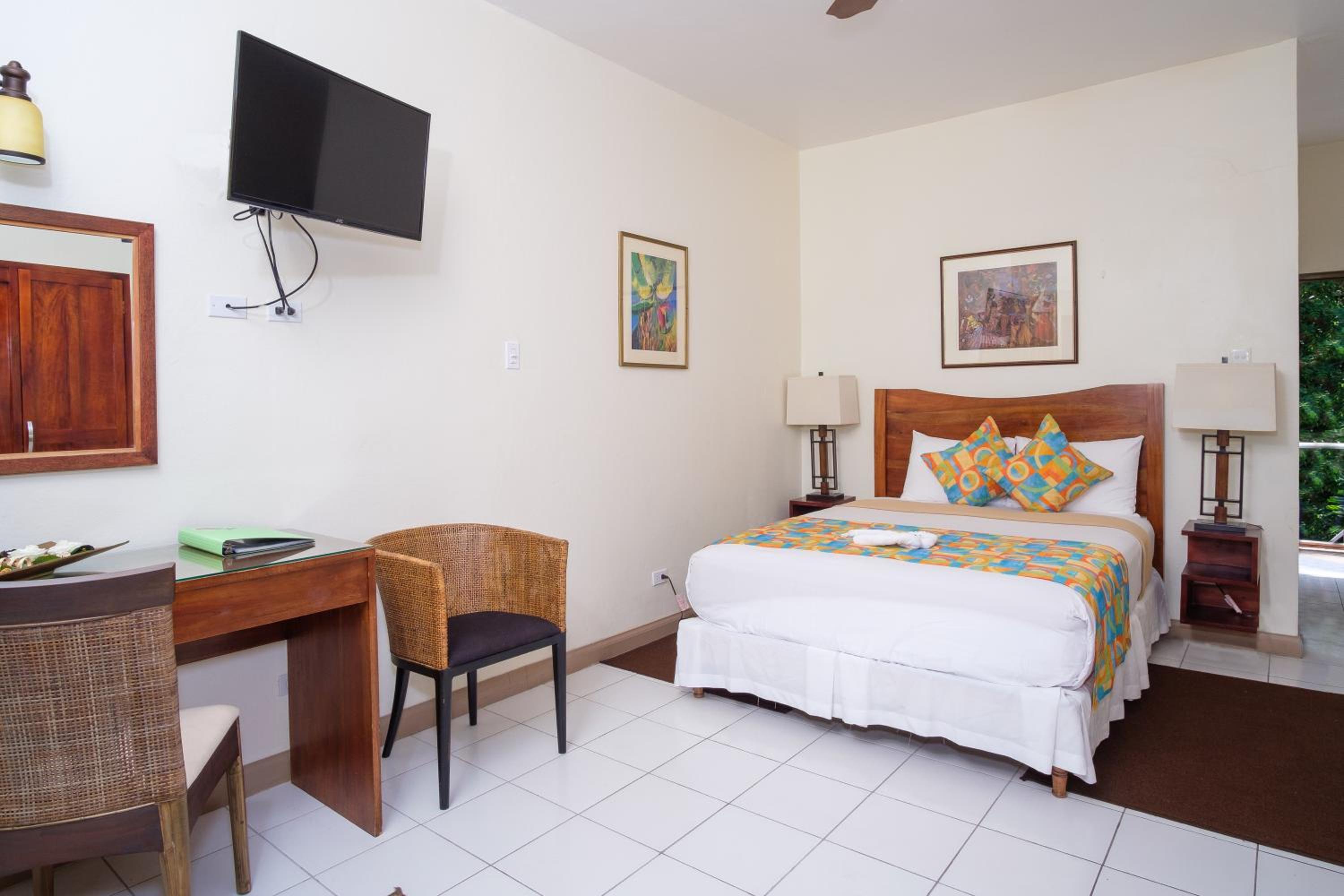 Deluxe Double or Twin Room with Sea View