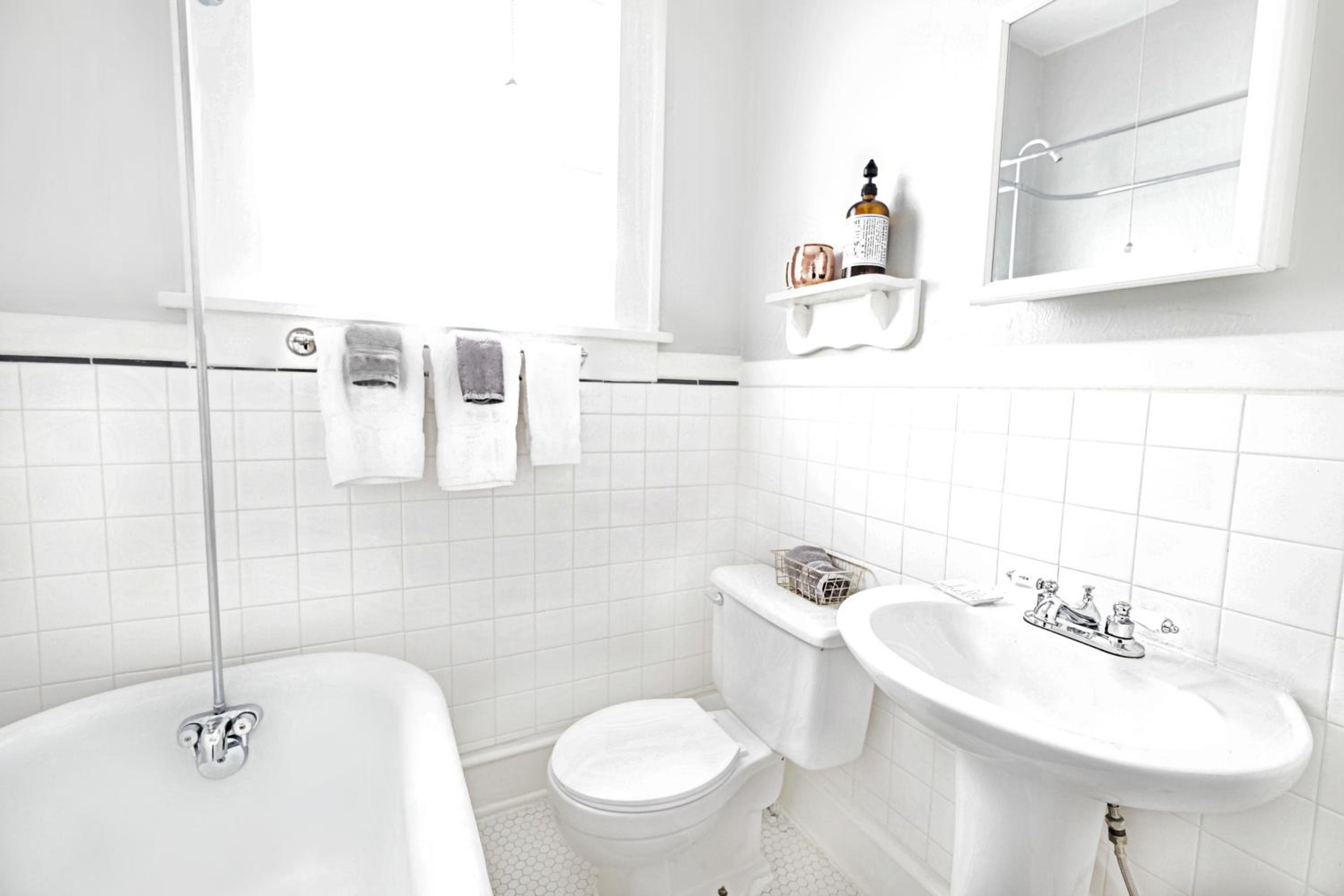 Studio Apartment - Photo 11