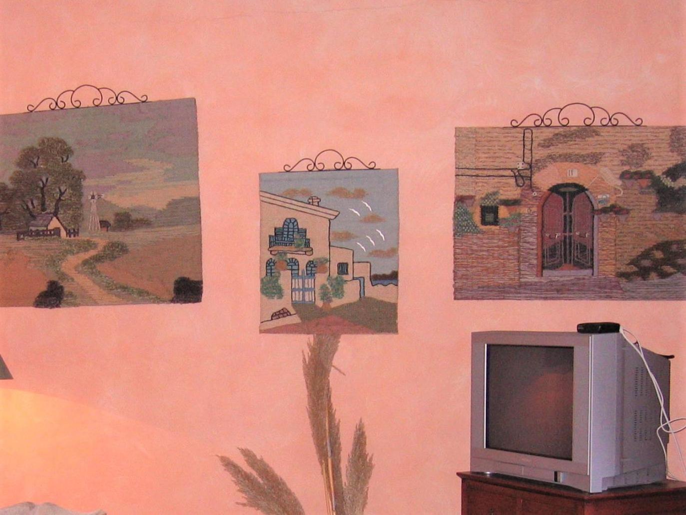 Two-Bedroom Townhouse - Photo 1