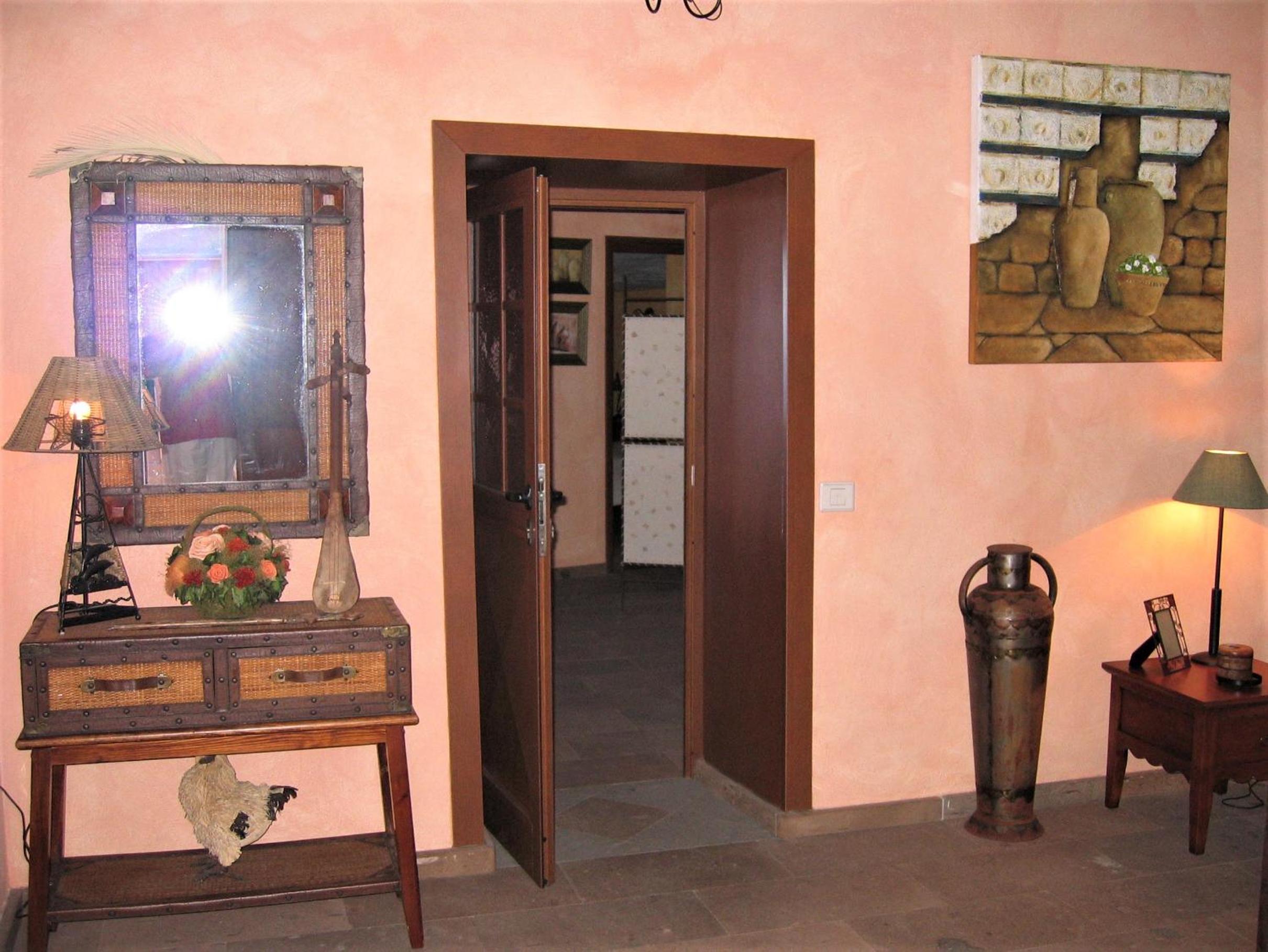 Two-Bedroom Townhouse - Photo 8
