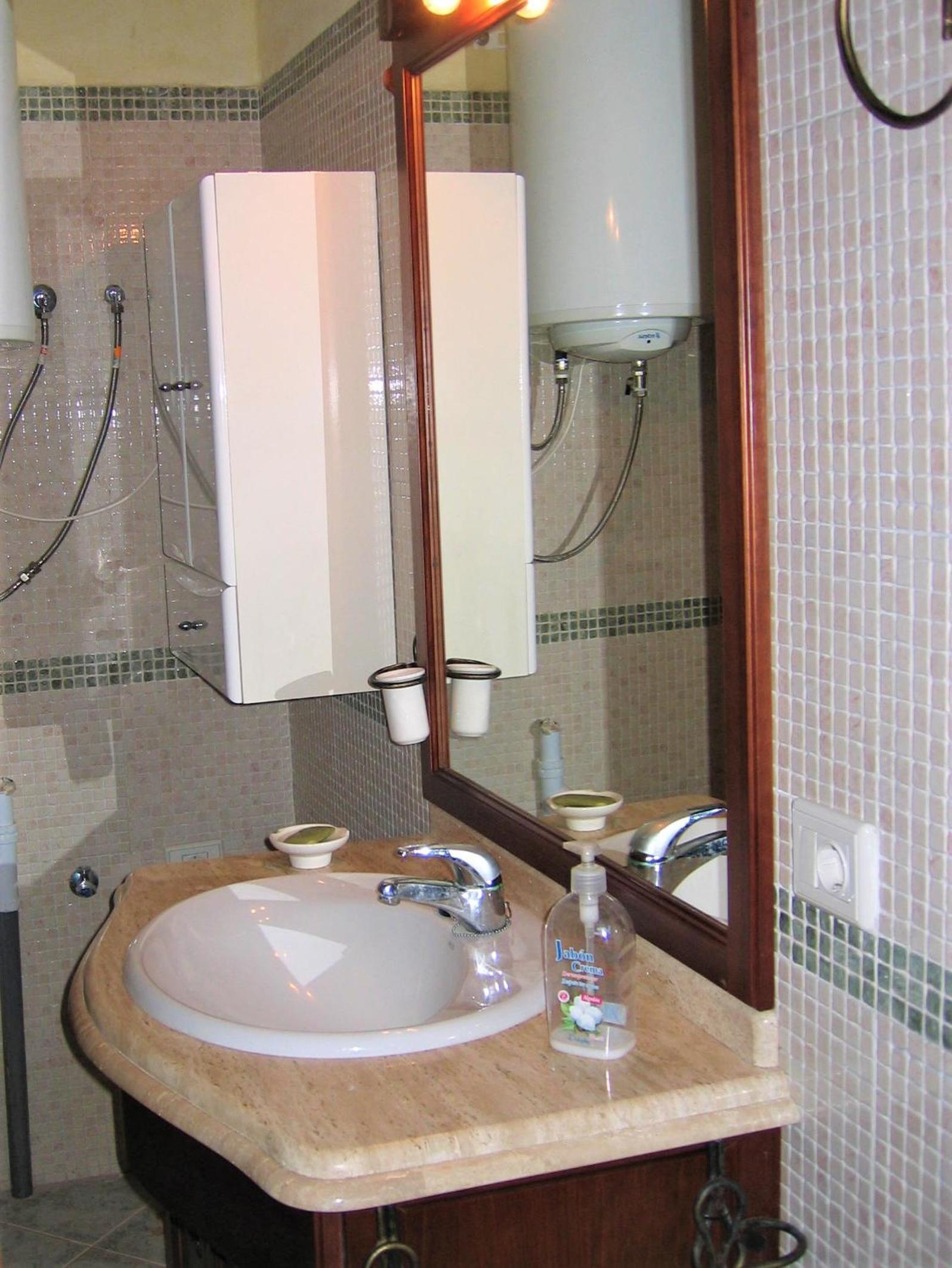 Two-Bedroom Townhouse - Photo 9