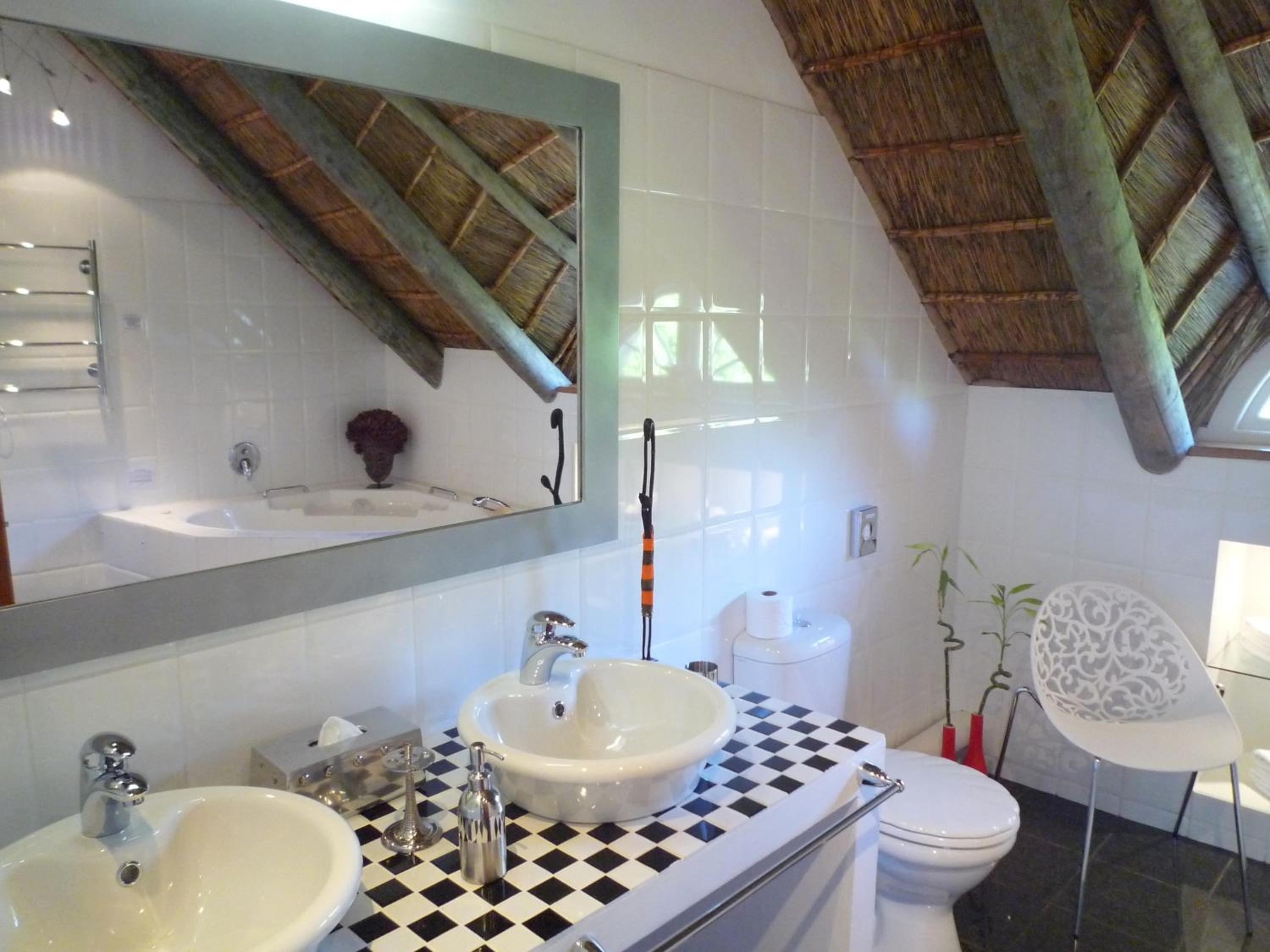 Loft Suite - Photo 9