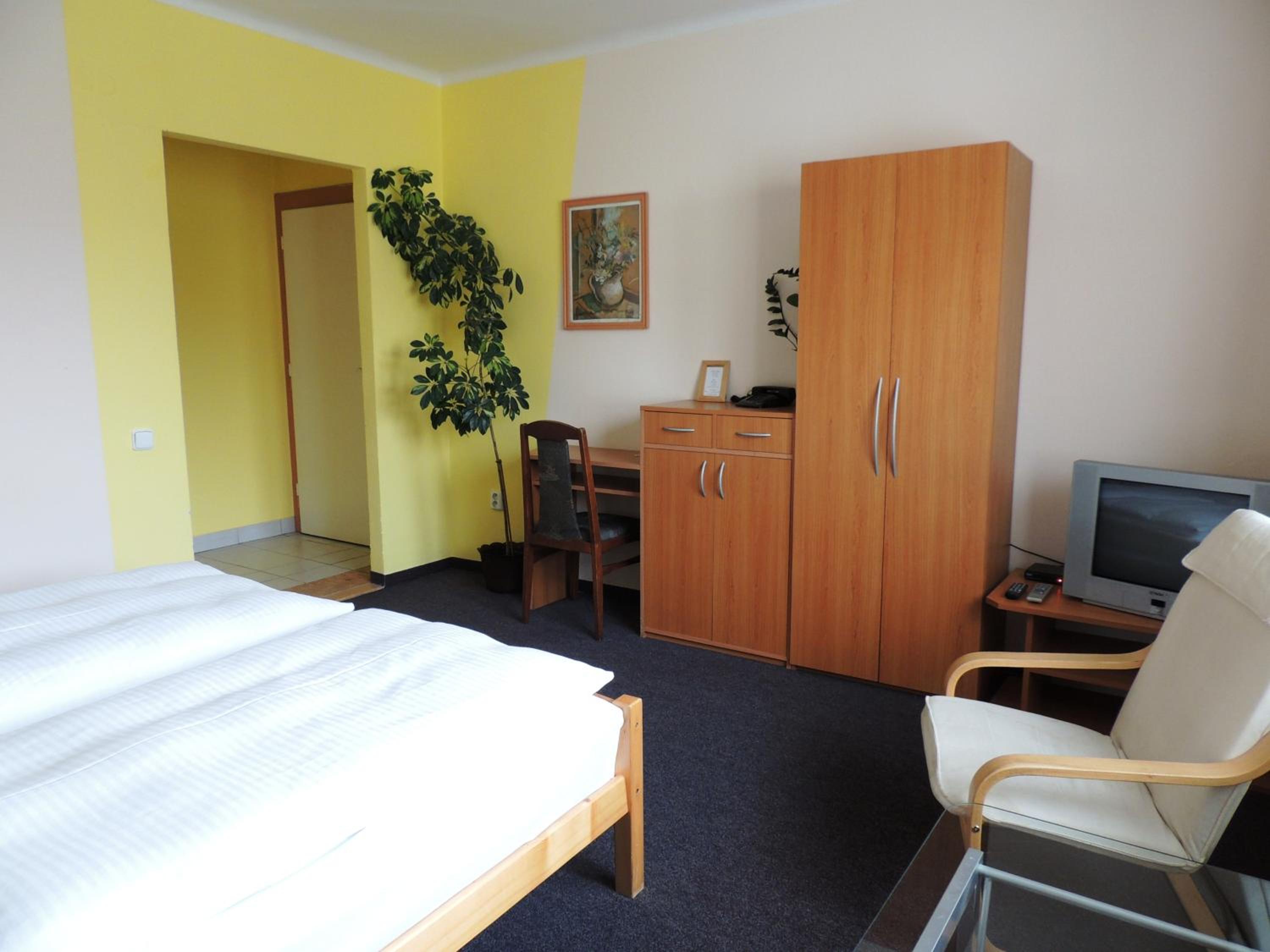 Double or Twin Room photo 2