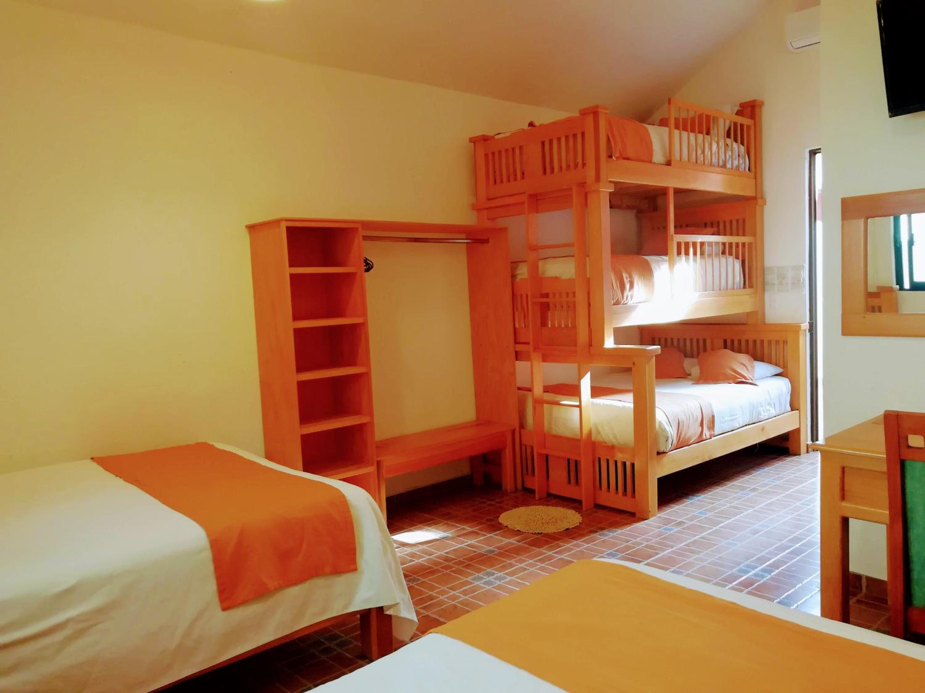 Family Suite - Photo 5