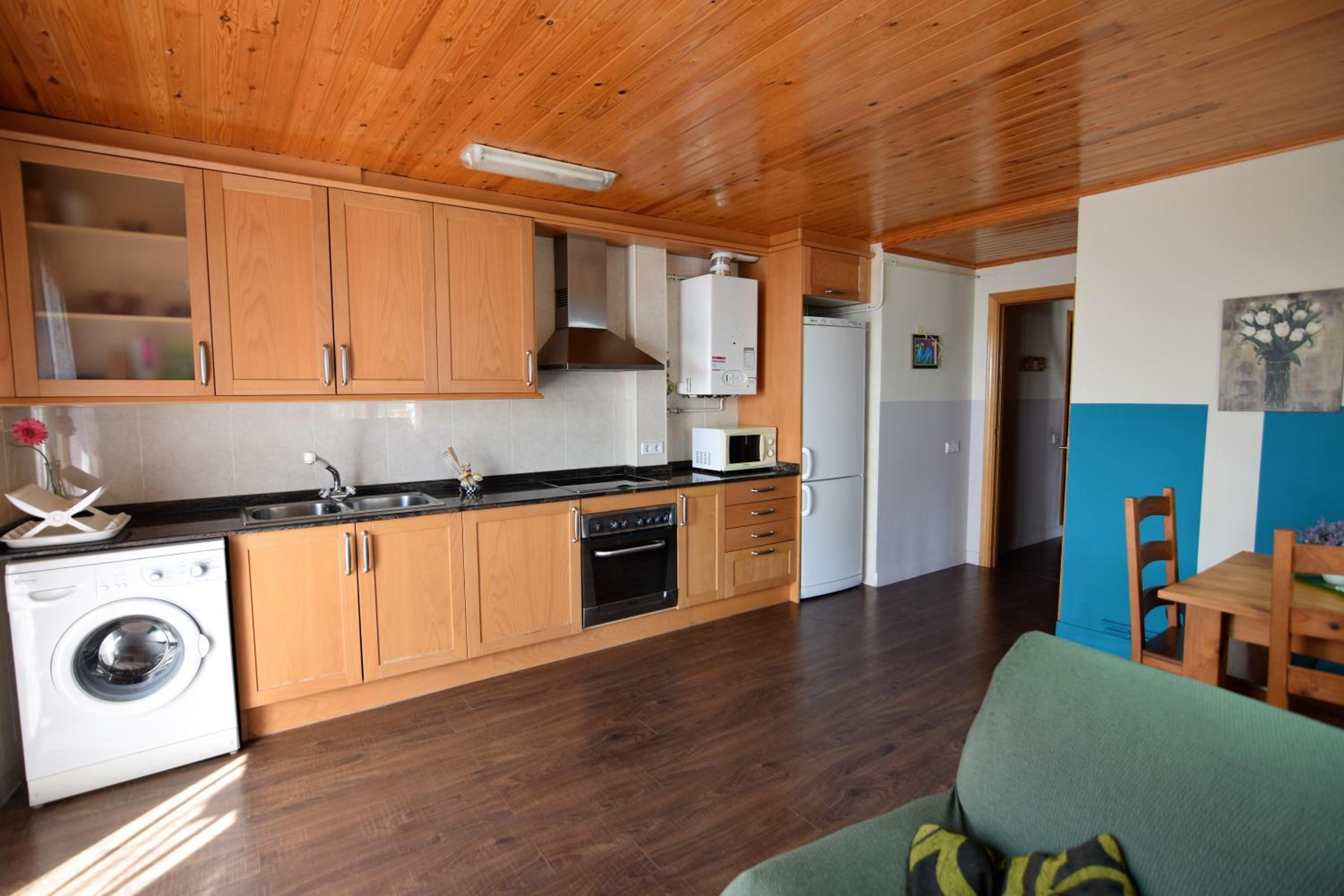 Apartment with Mountain View photo 2