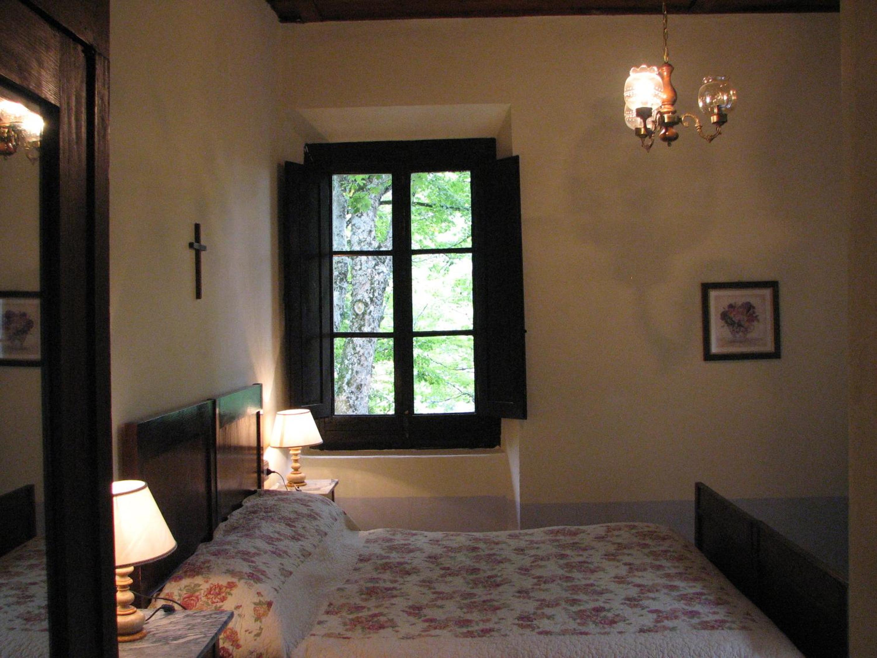 Double Room - Photo 5