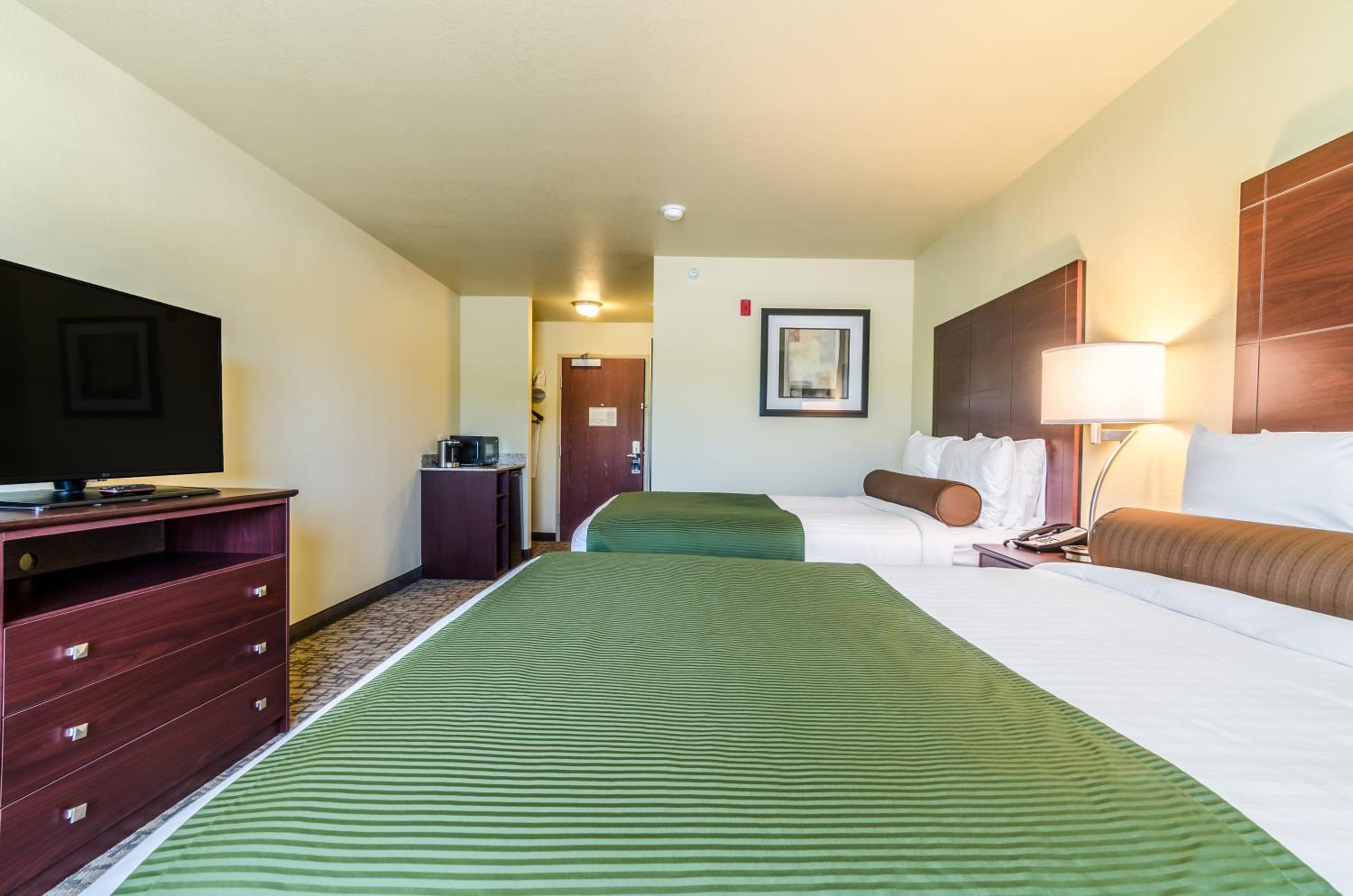 Queen Room with Two Queen Beds