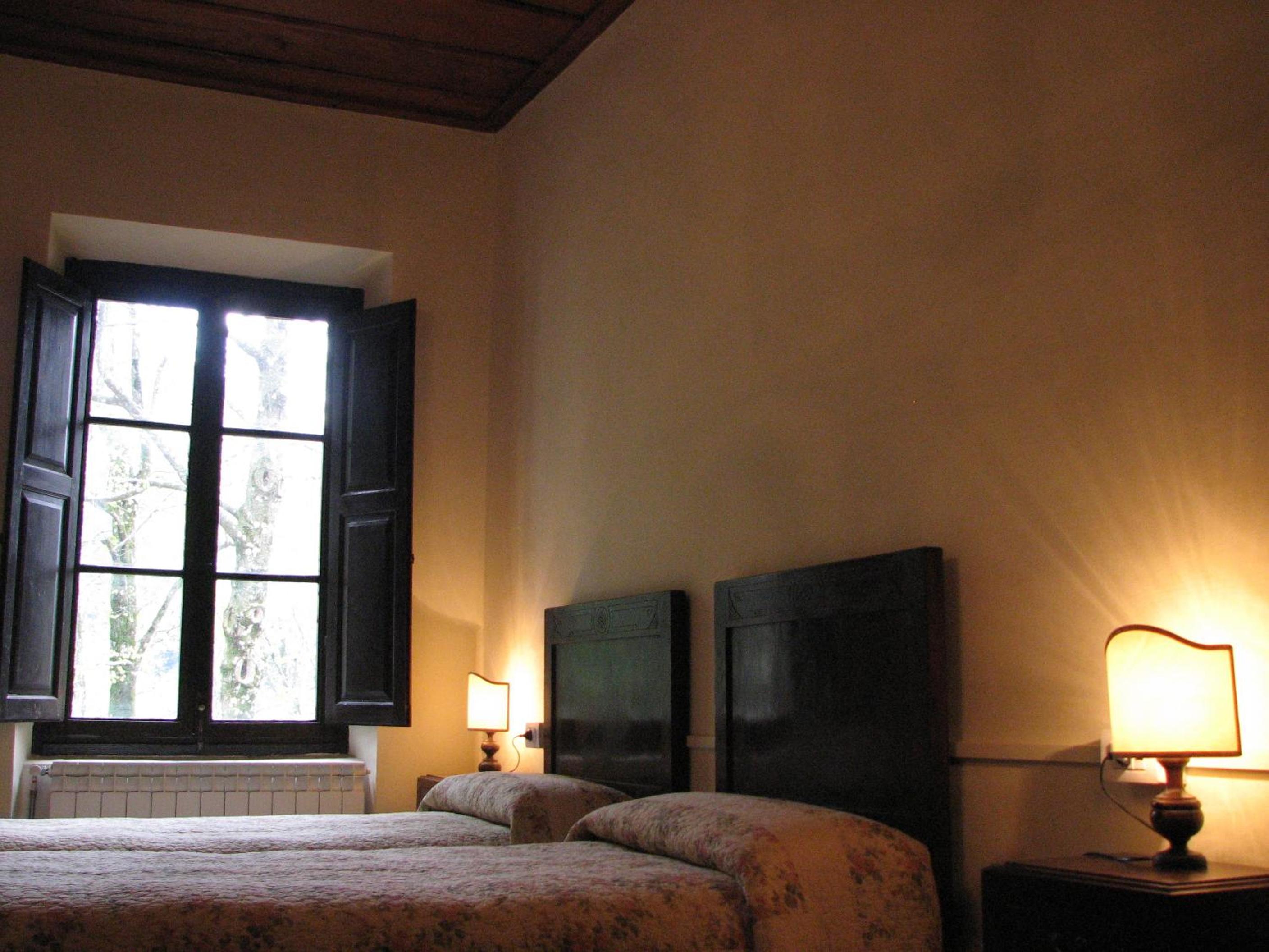 Double Room - Photo 2