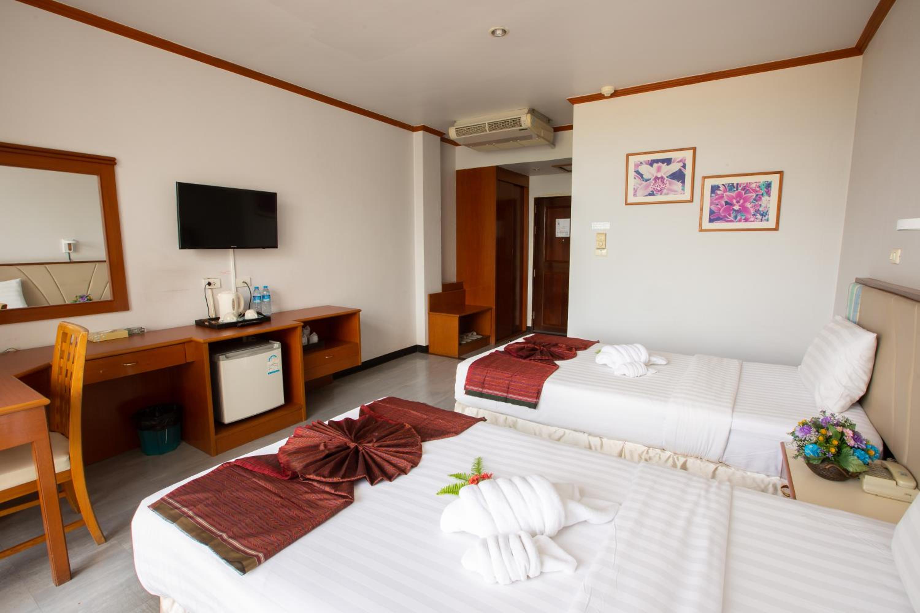 Deluxe Twin Room - Photo 7