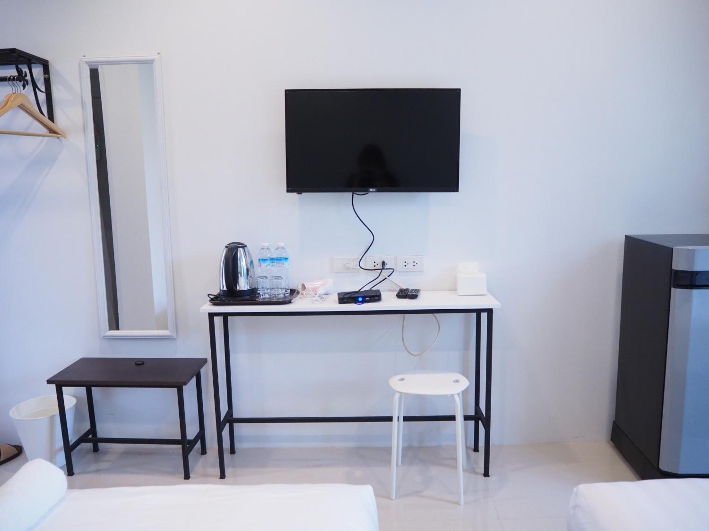 Standard Double Room - Photo 5