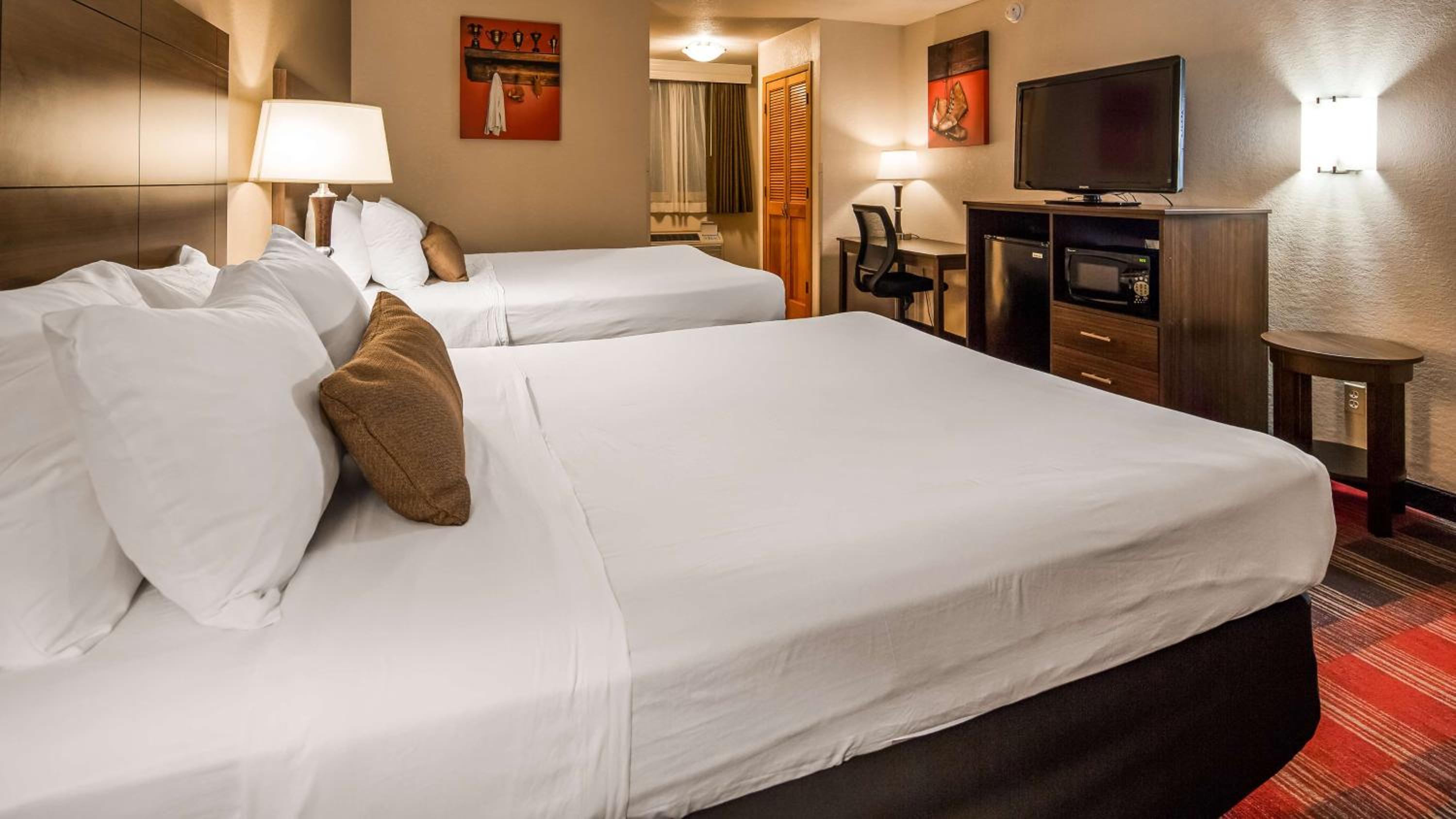 Double Room with Two Double Beds - Photo 3