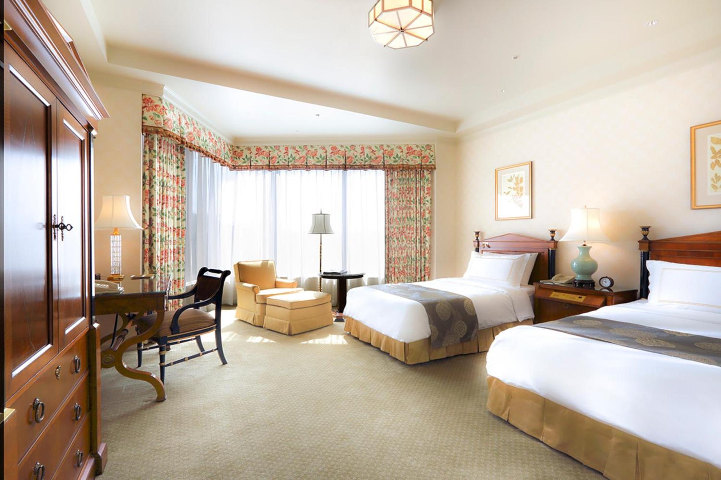Prime Superior Twin Room with City View and Spa Access