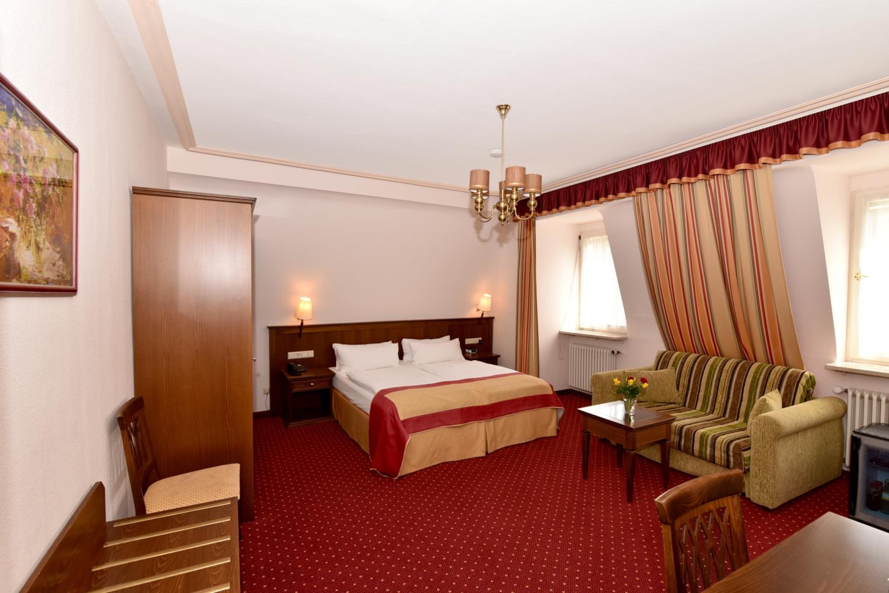  Double Room with Air-Conditioning - Photo 2