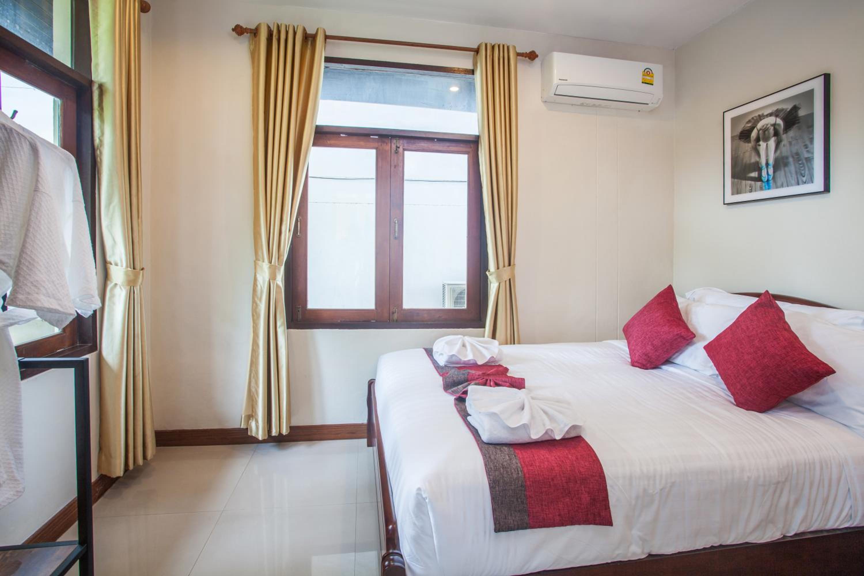 Deluxe Villa photo 2