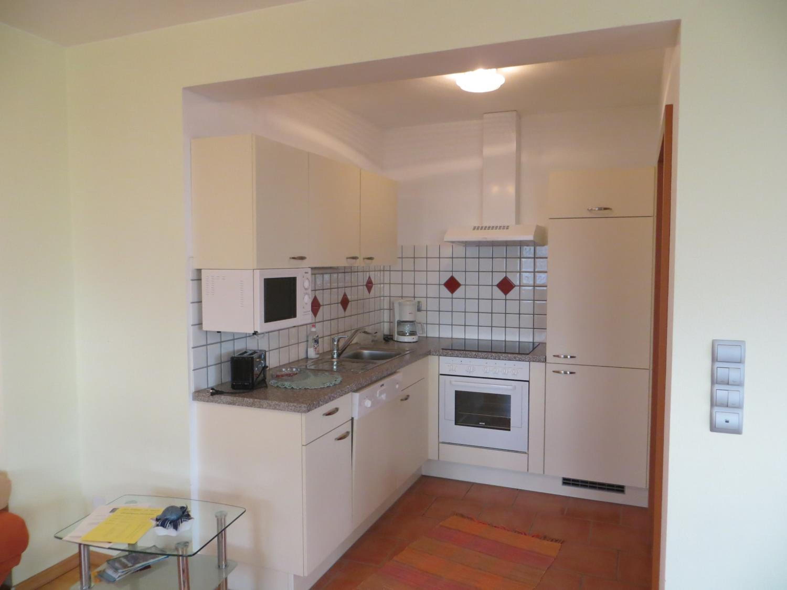 Apartment with Terrace - Photo 14