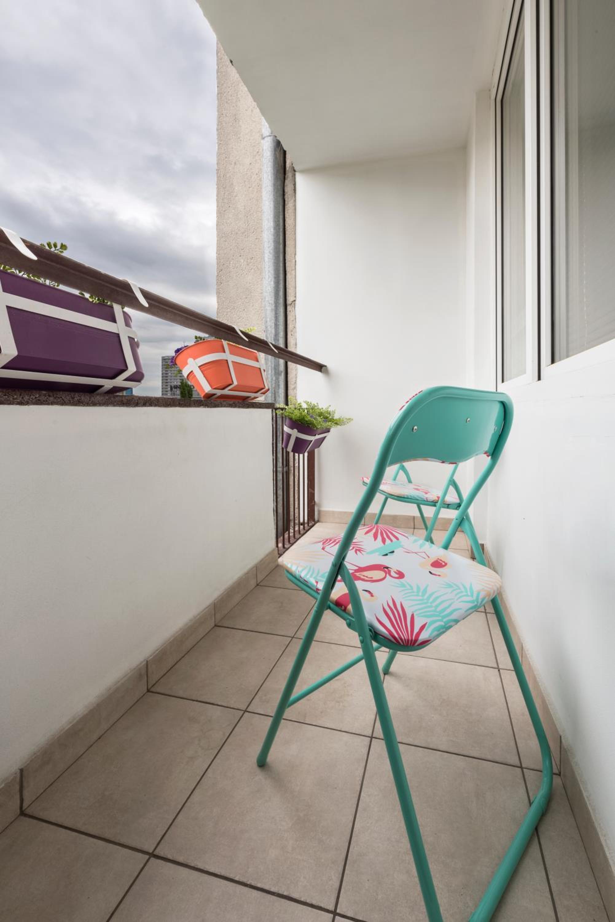 Two Bedroom Apartment with balcony and city view 88 - 45 Krolewska Street  - Photo 14
