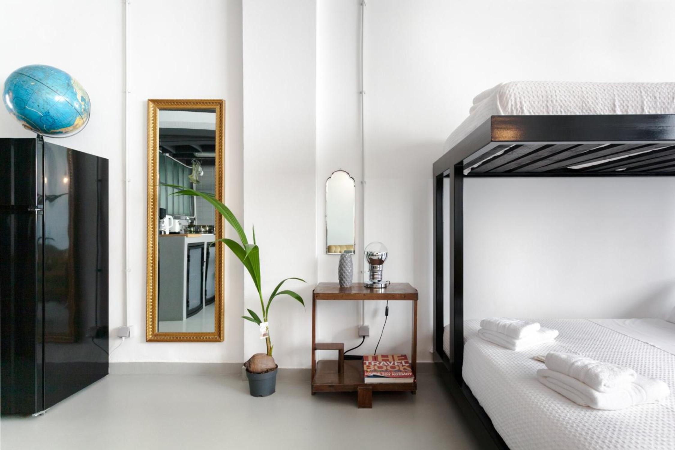 Studio - Split Level