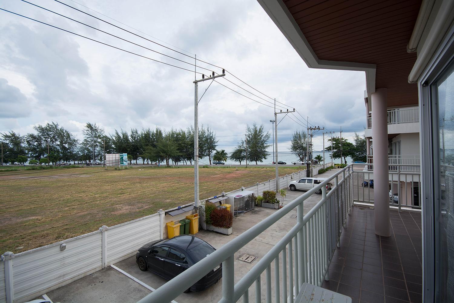 Apartment with Sea View - Photo 17