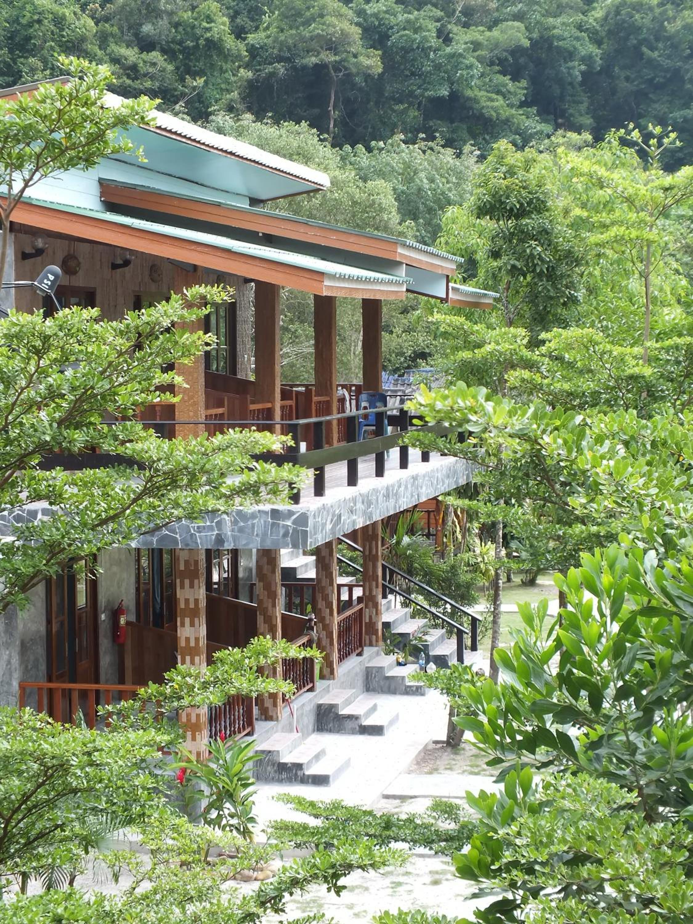 Quadruple Room with Terrace photo 2