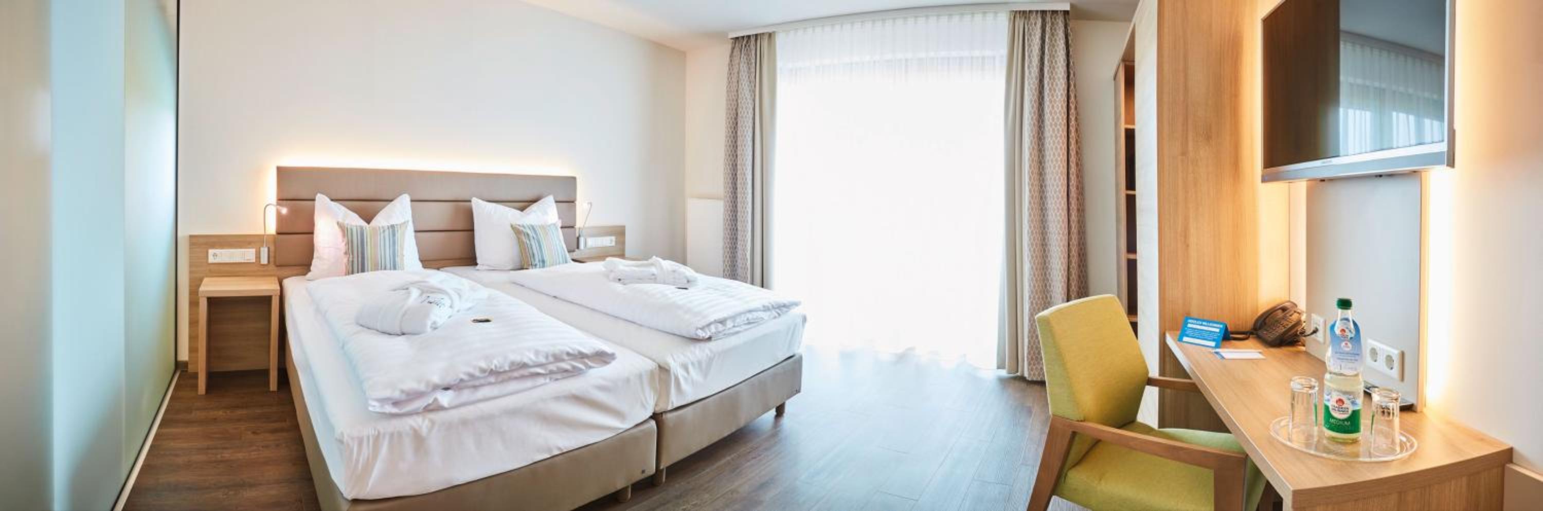 Comfort Double Room with Balcony or Terrace - Photo 7