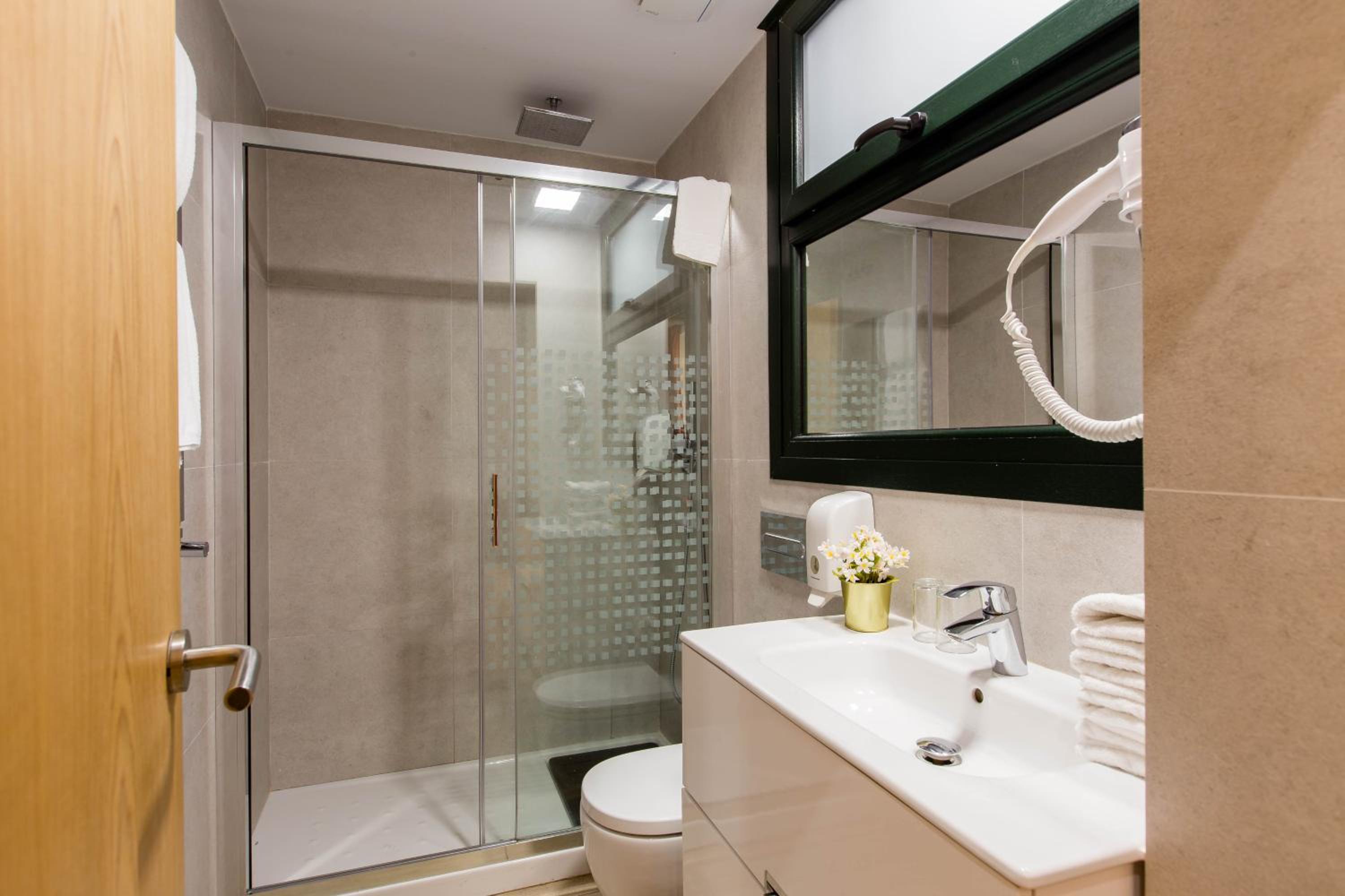 Triple Room - Photo 3