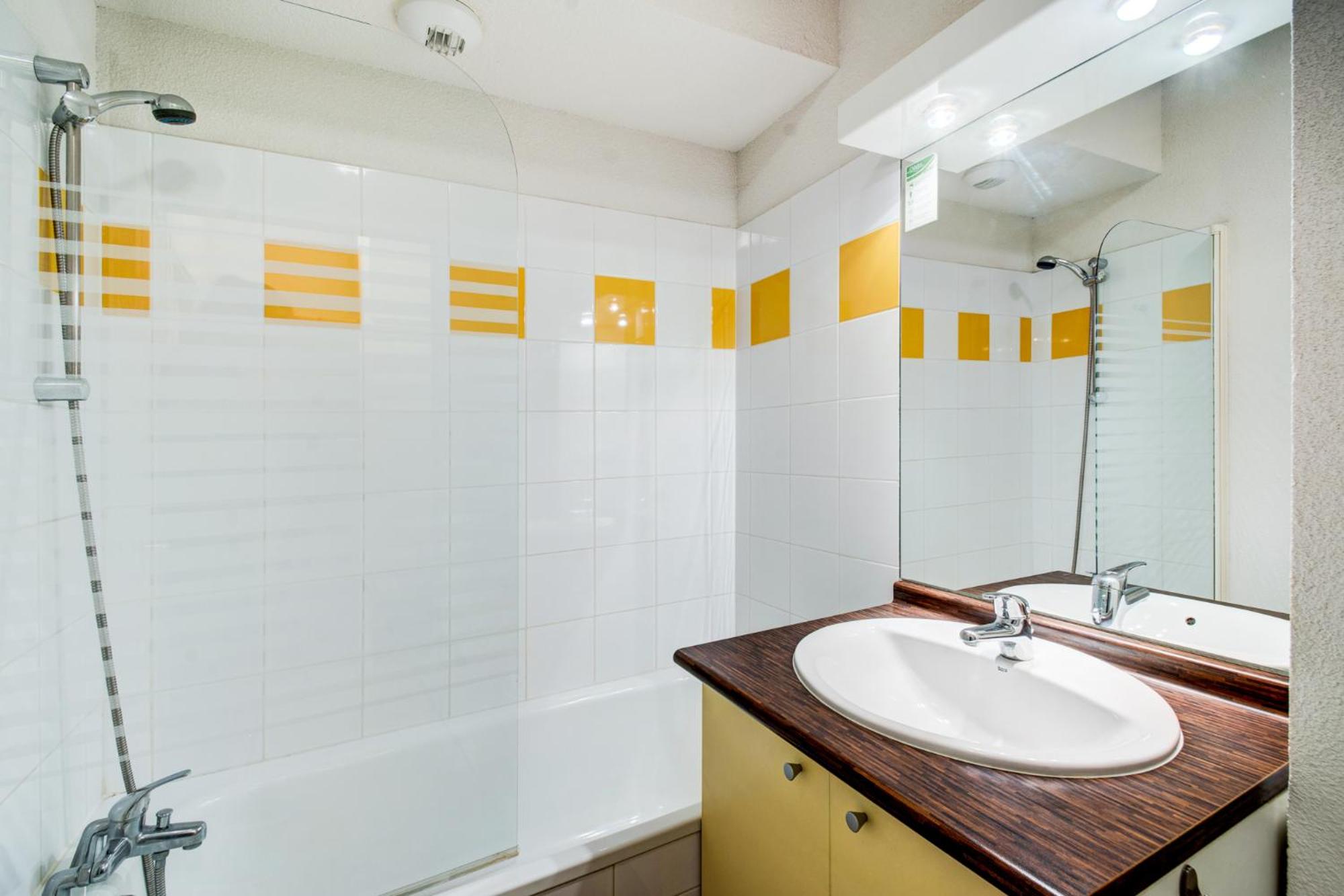Two-Bedroom Apartment - Photo 10