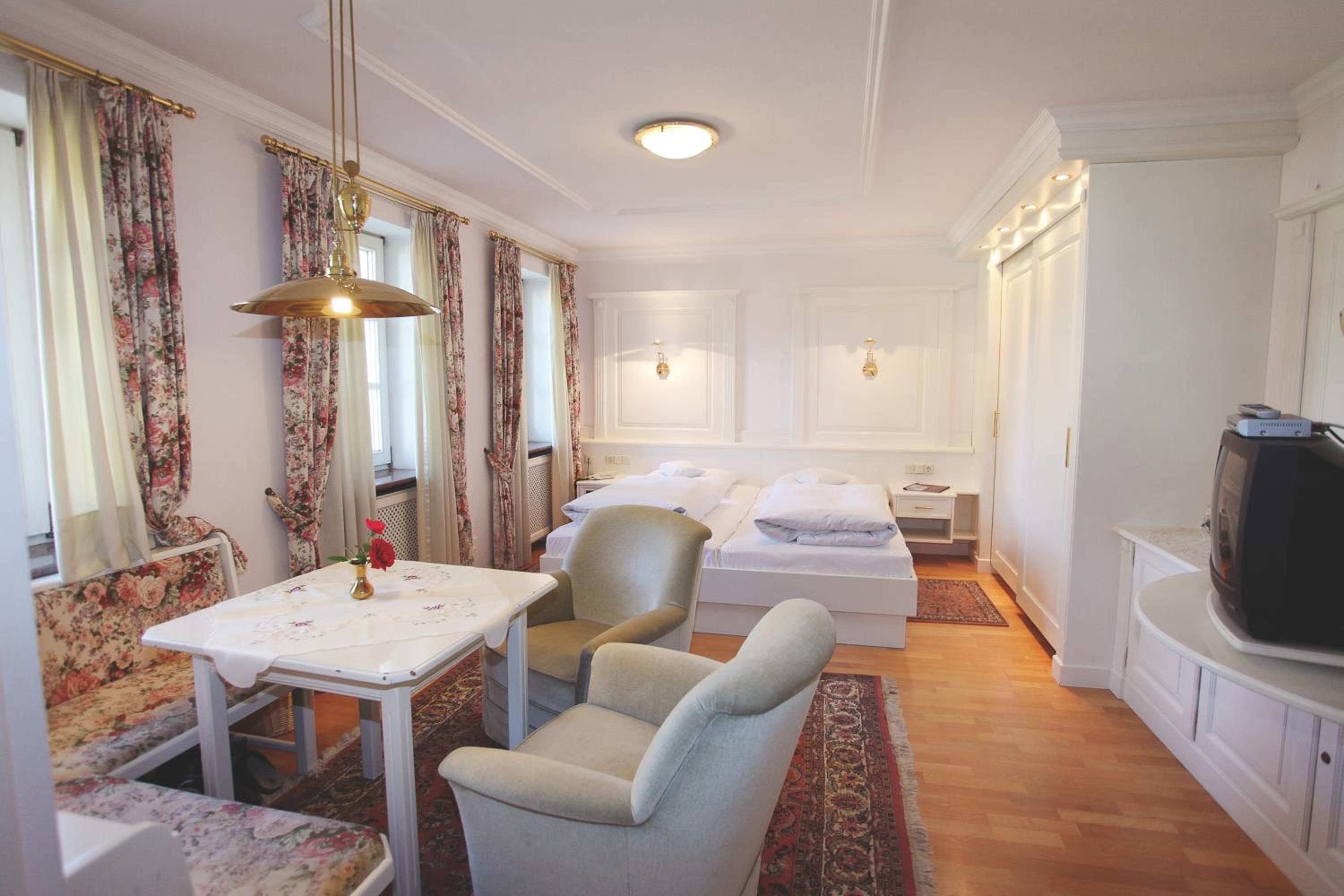 Superior Double Room - Photo 1