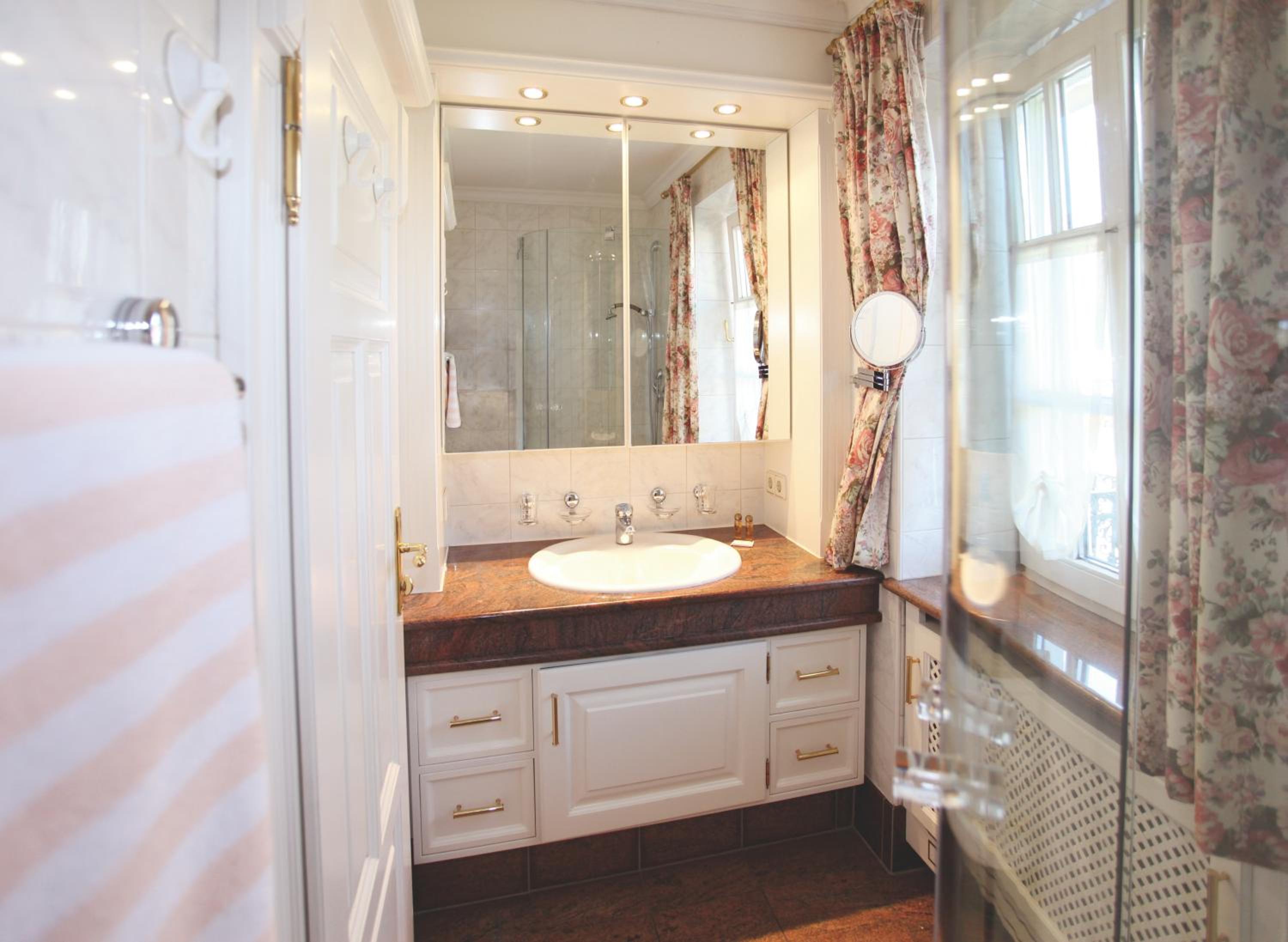 Superior Double Room - Photo 3