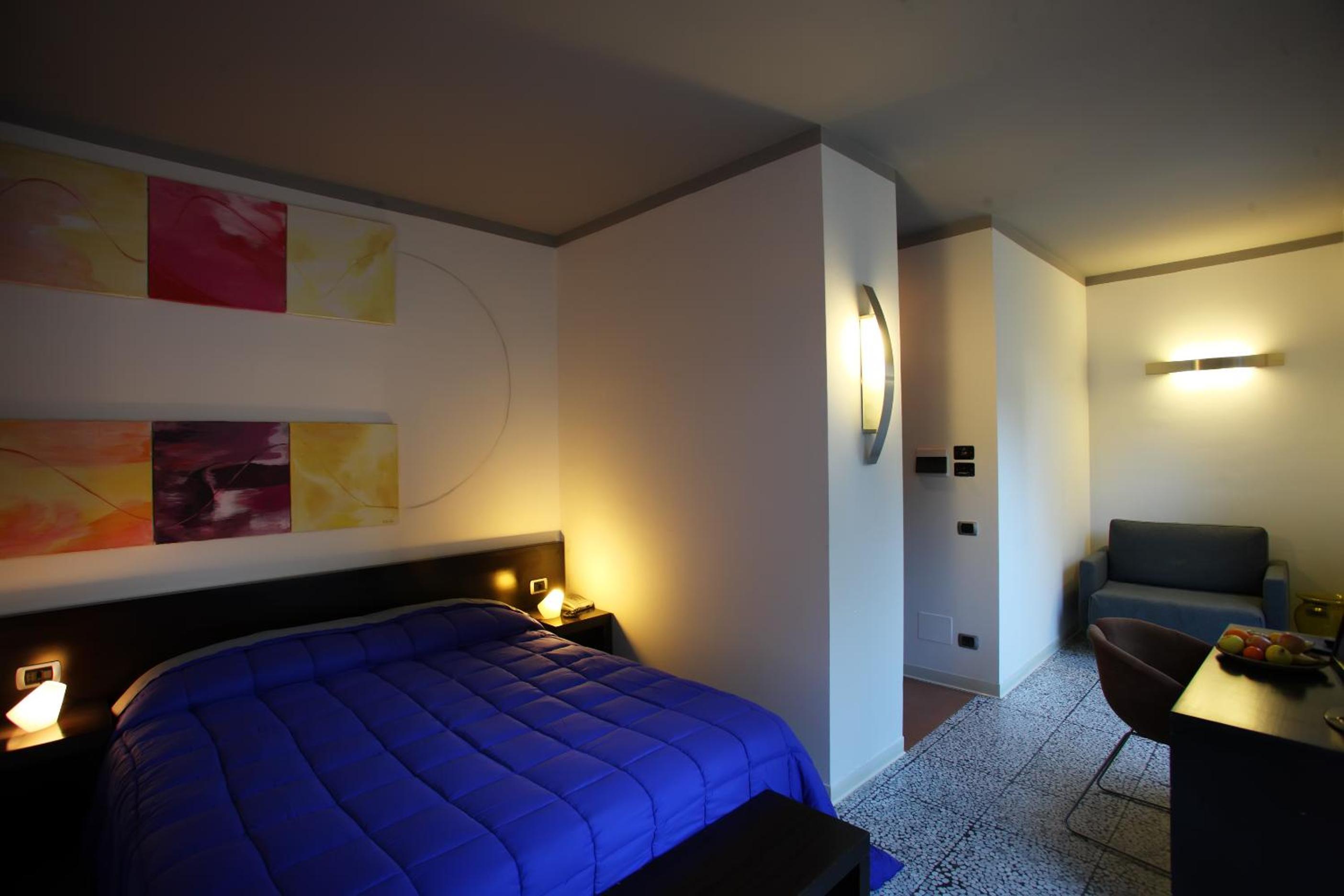 Double or Twin Room photo 2