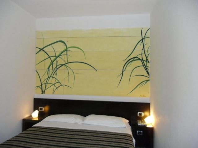 Double or Twin Room photo 3