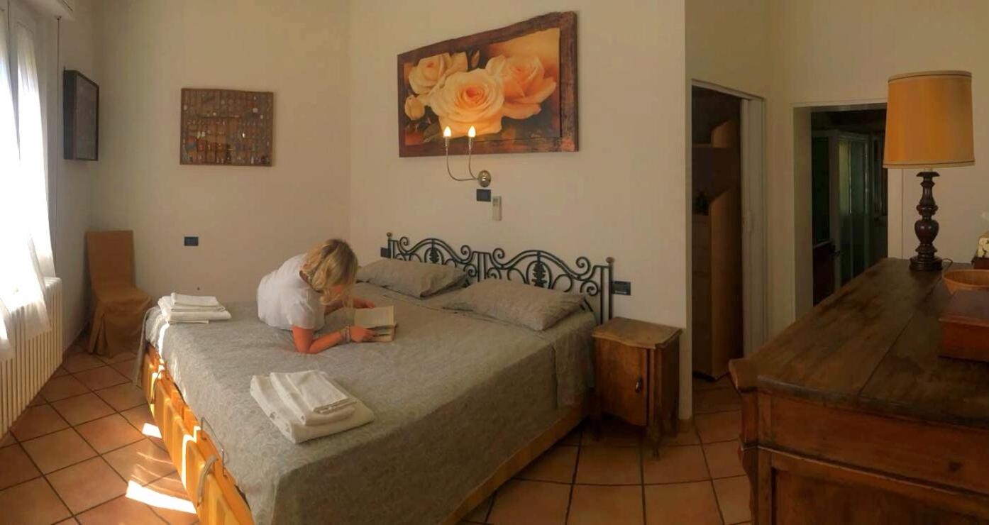 Double Room with Private Bathroom - Photo 4
