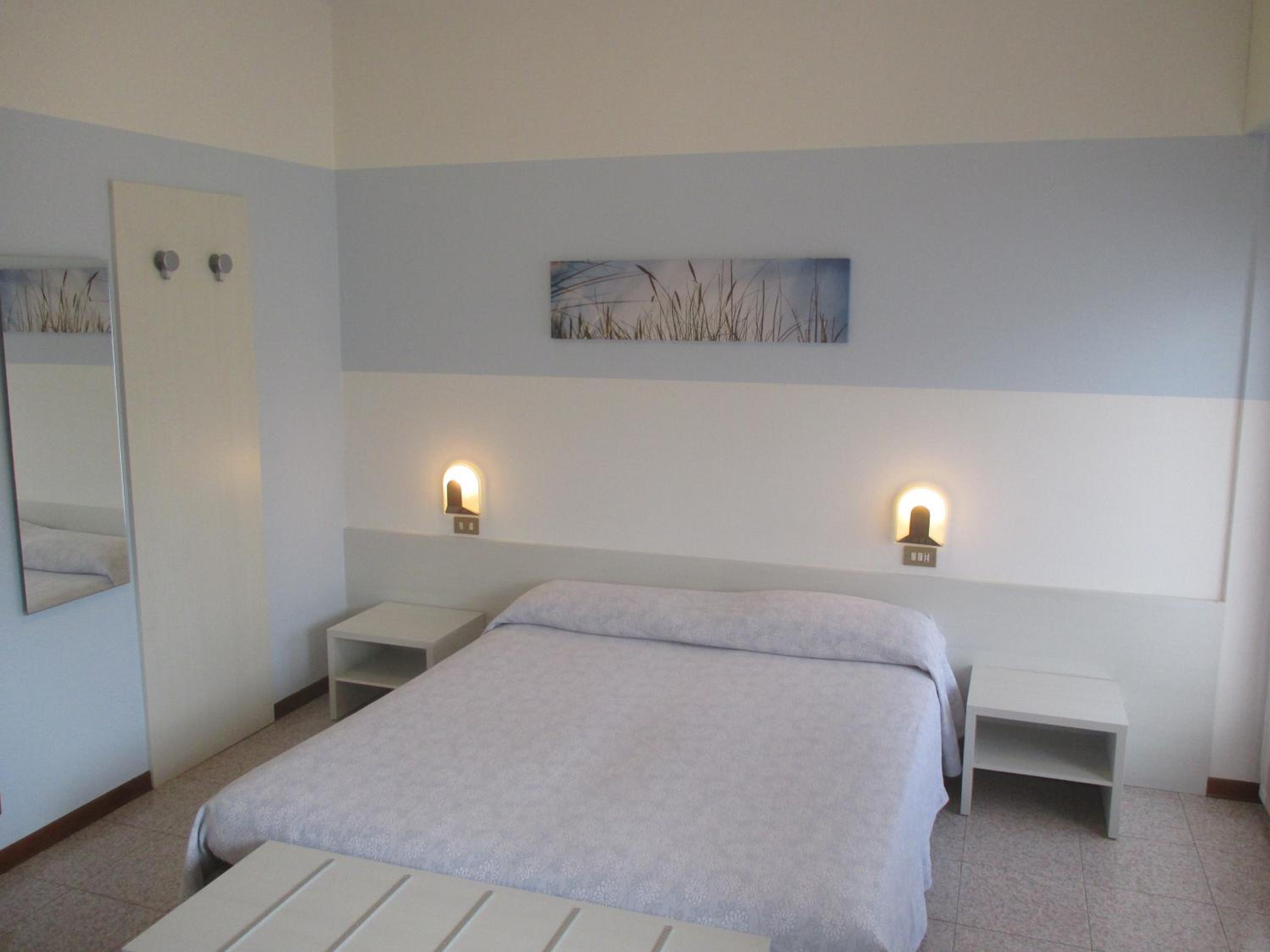 Double Room - Photo 3