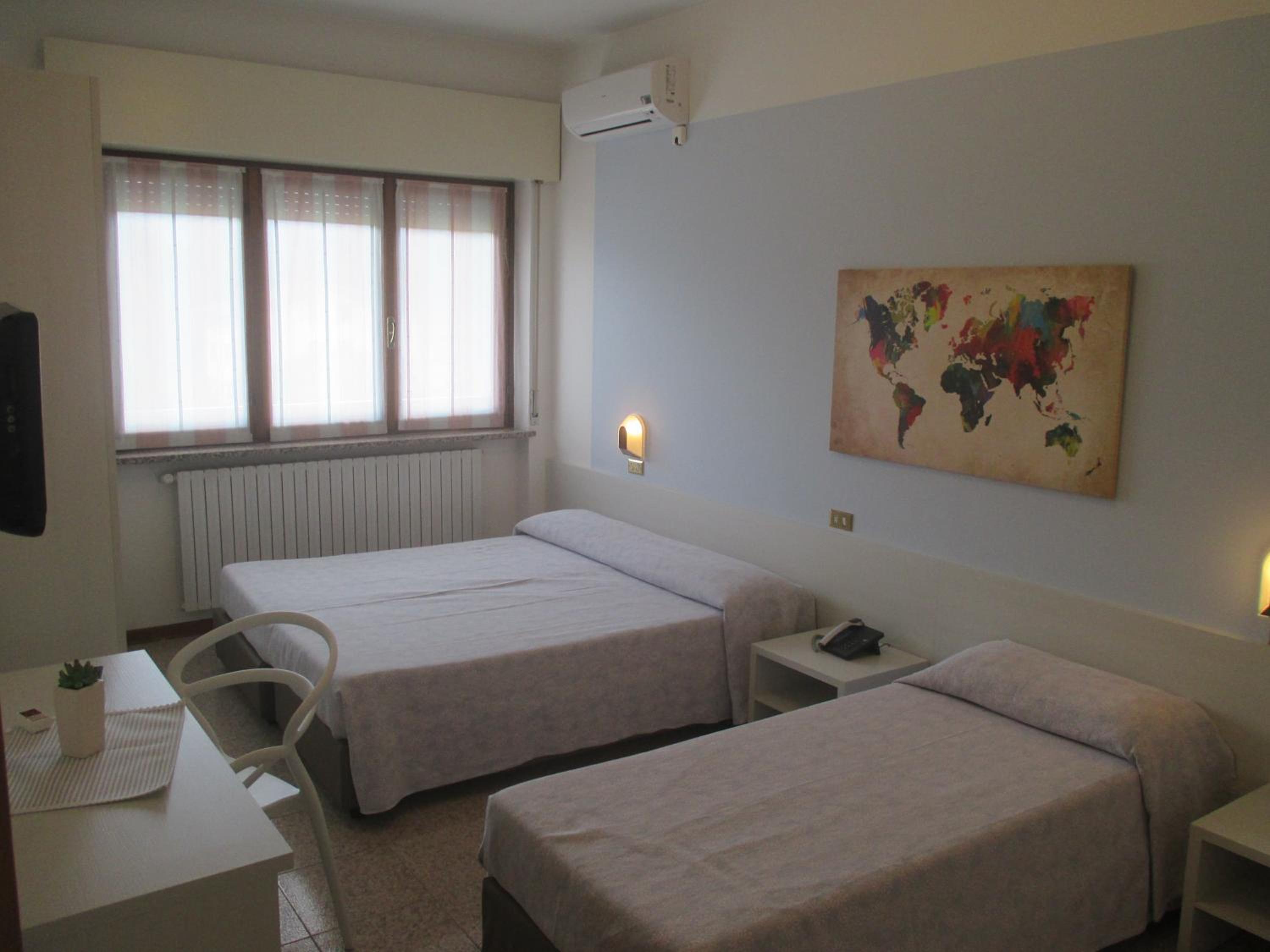 Twin Room photo 1
