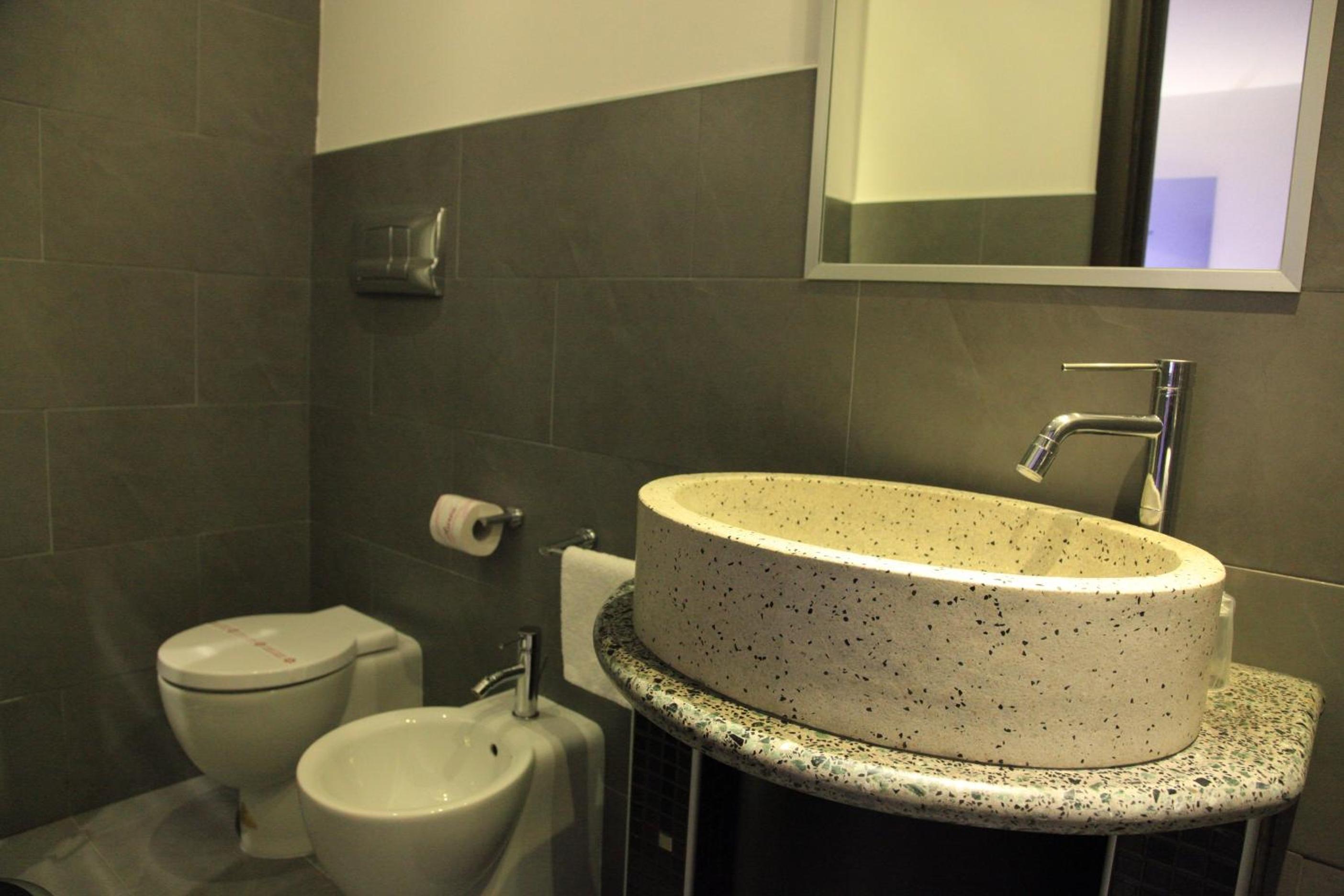 Double or Twin Room - Photo 47