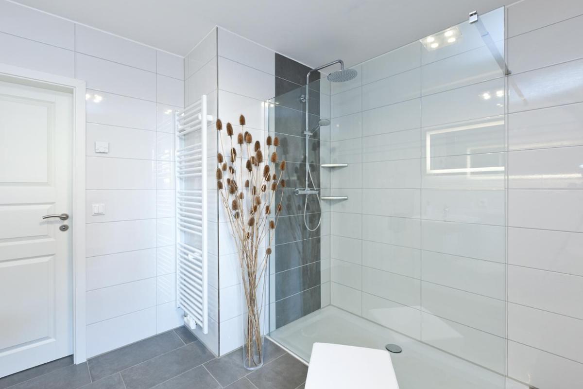 Apartment with Terrace photo 2