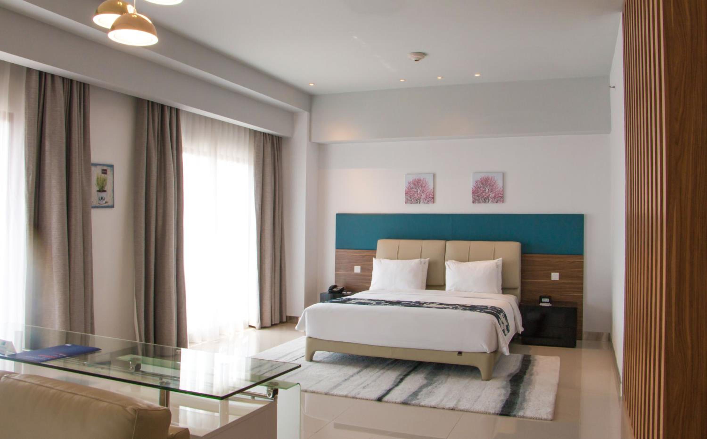 King Suite with Airport Transfer photo 2