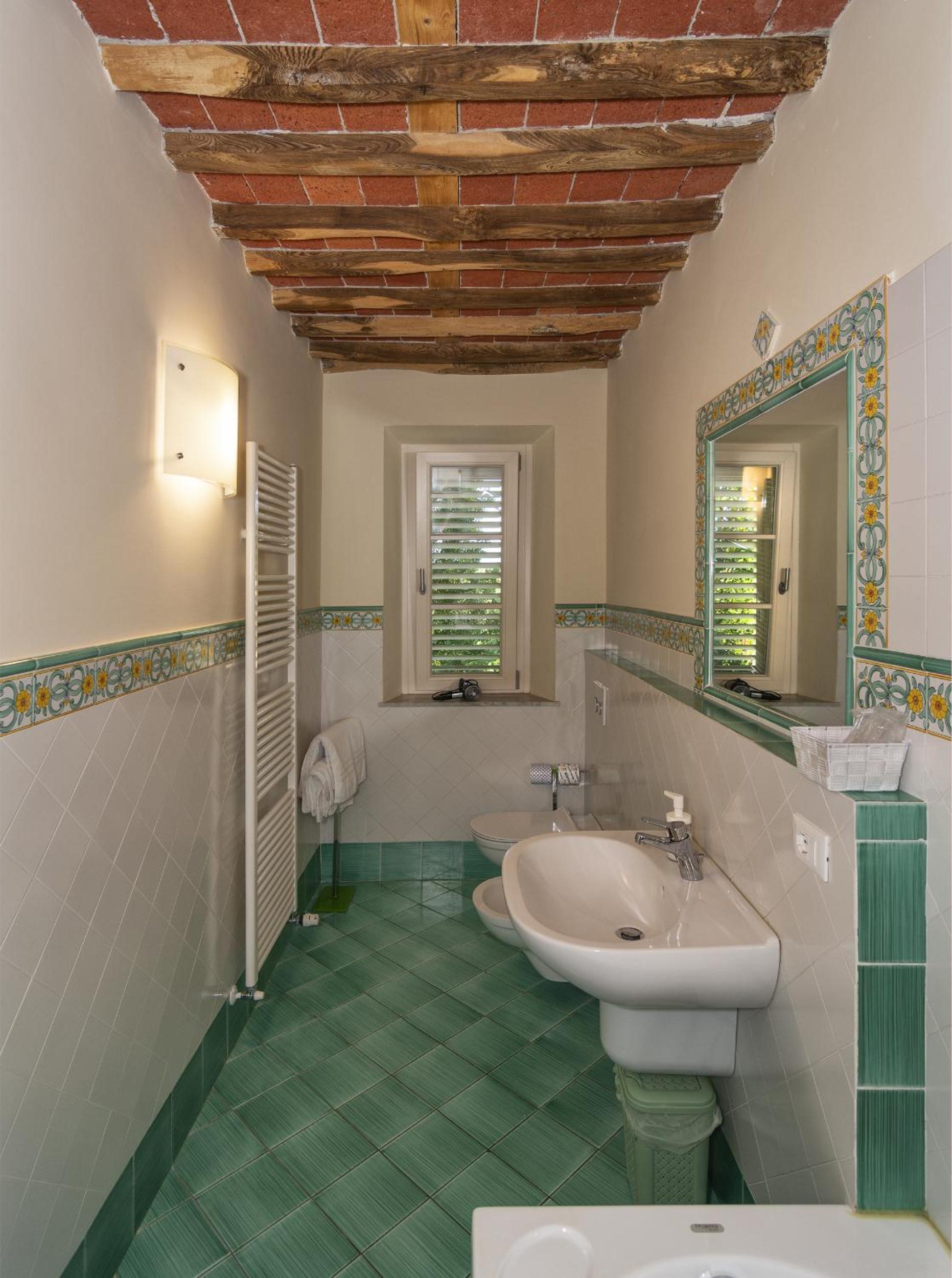 Double Room with Private Bathroom photo 3