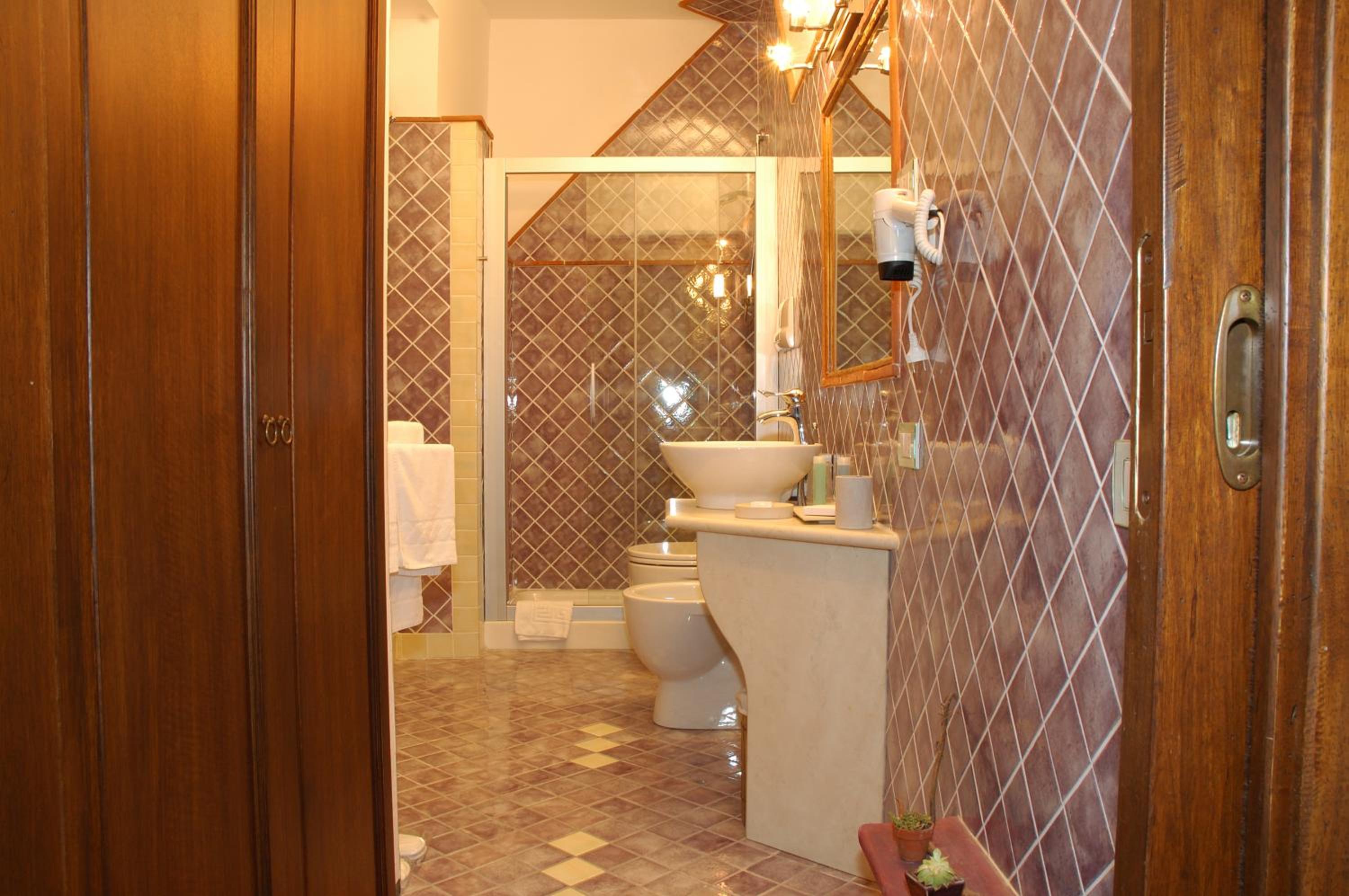Deluxe Double Room with Terrace - Photo 2
