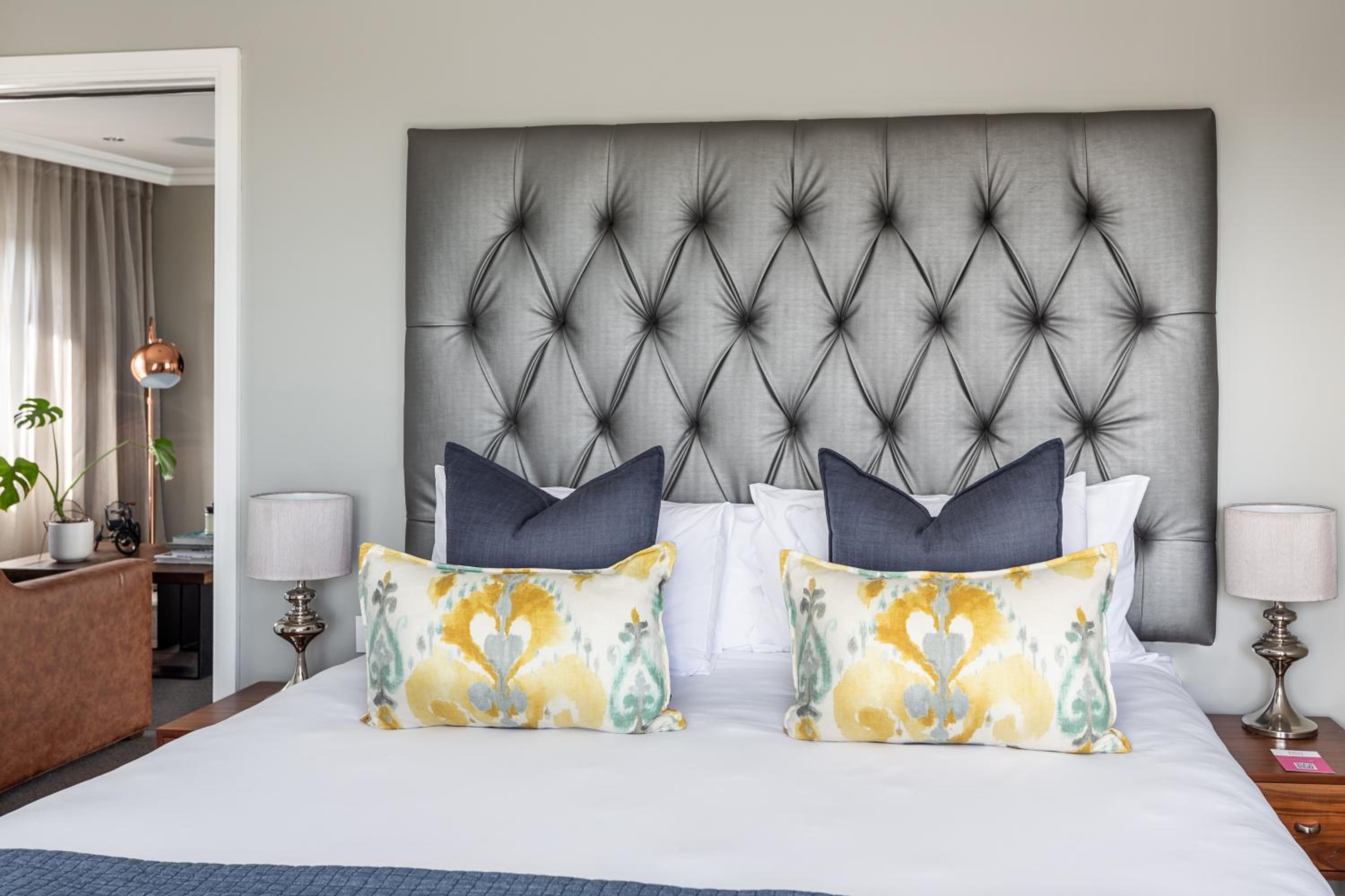Superior King Suite photo 1