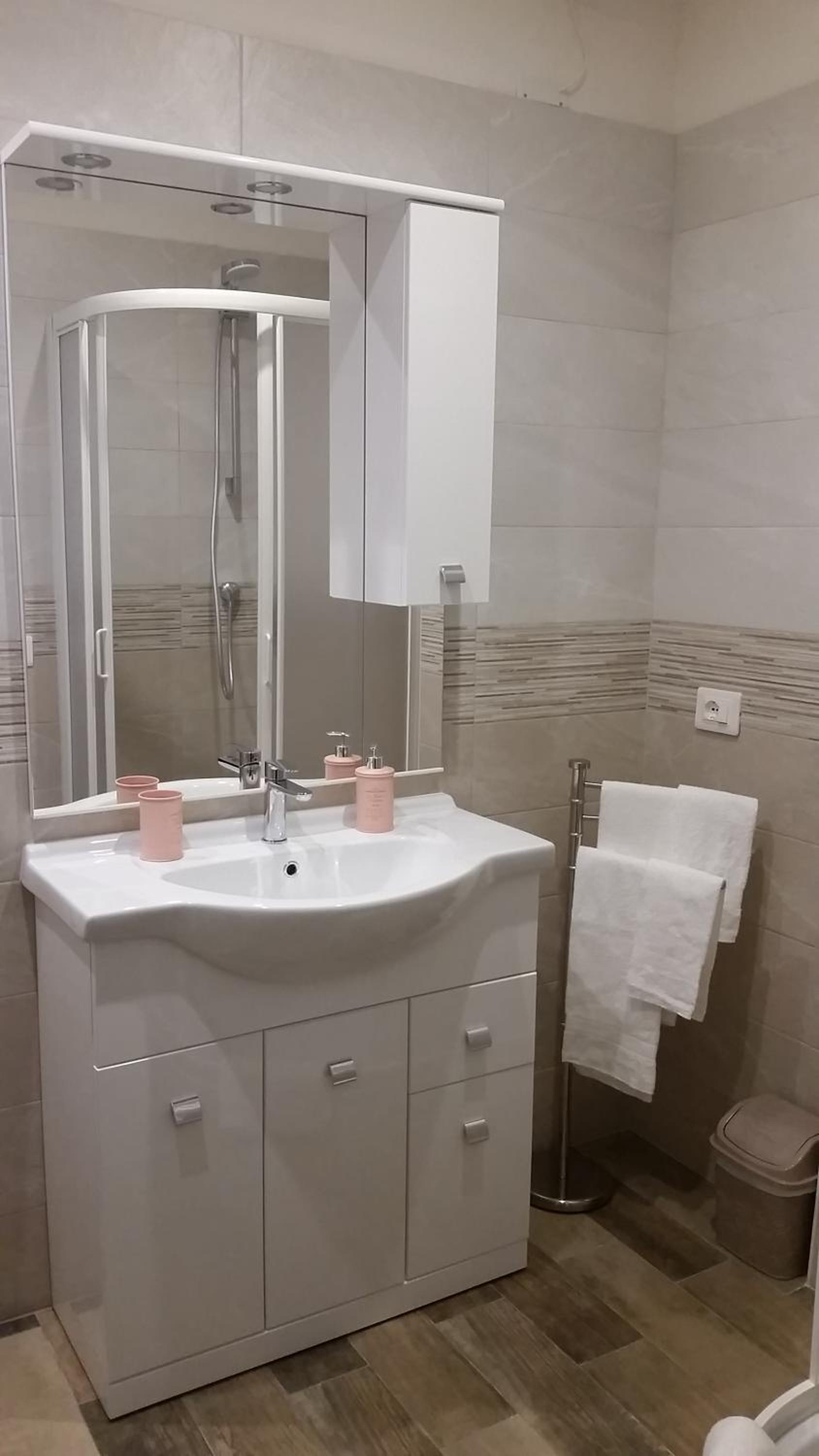 Superior Double Room - Photo 7