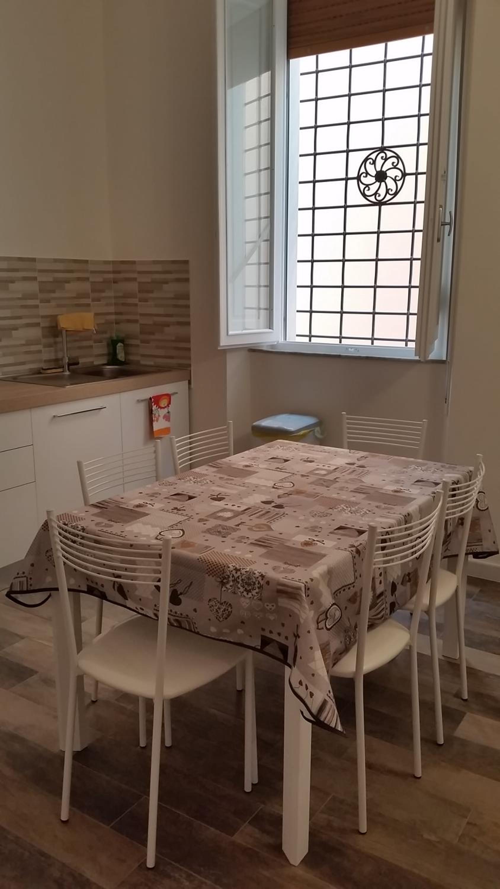 Double Room - Photo 15