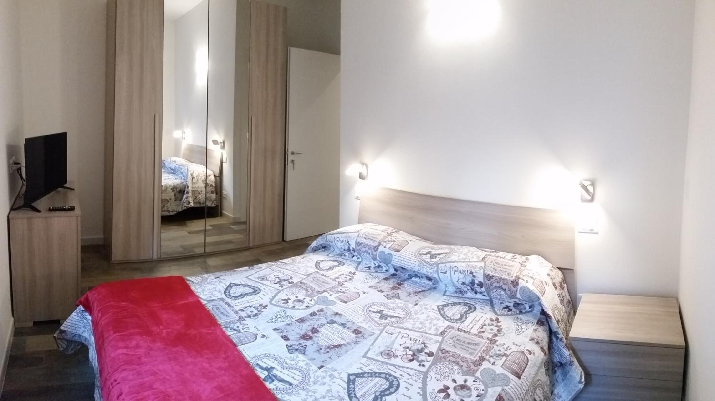 Double Room - Photo 14
